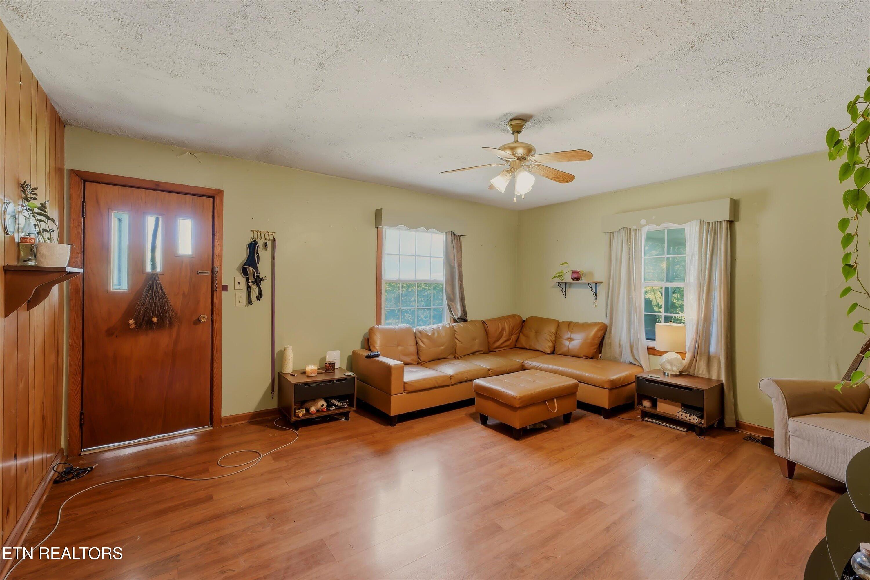 209 Shipe Rd, Powell, TN 37849 — photo 3