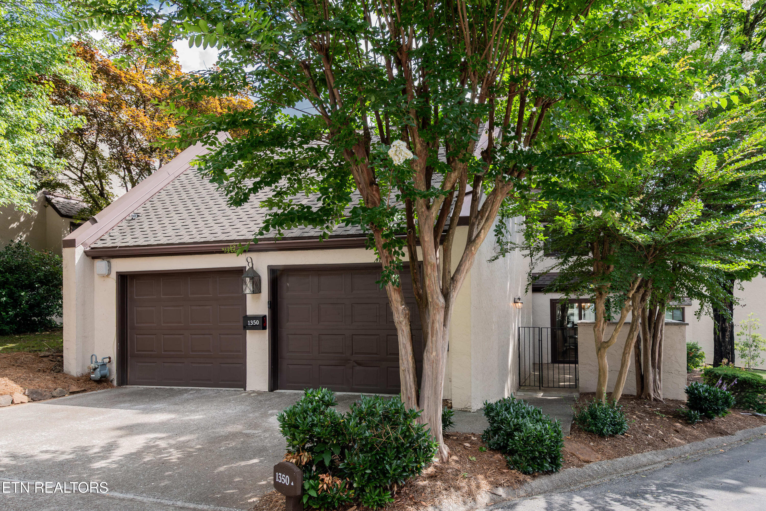 1350 Orleans Drive — photo