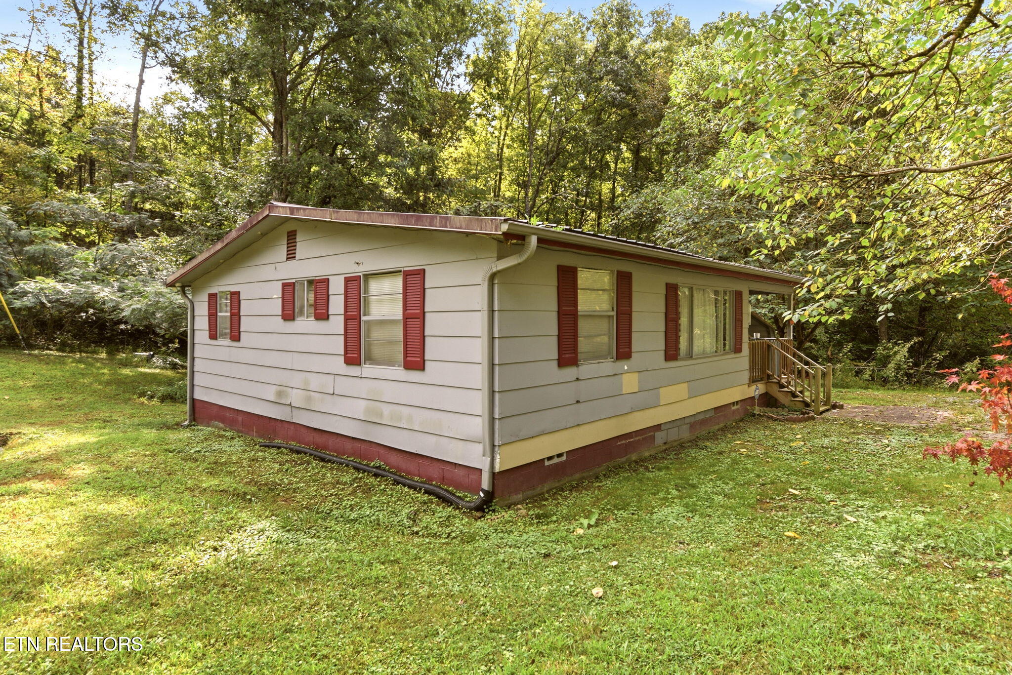 243 Smith Rd, Clinton, TN 37716 — photo 3