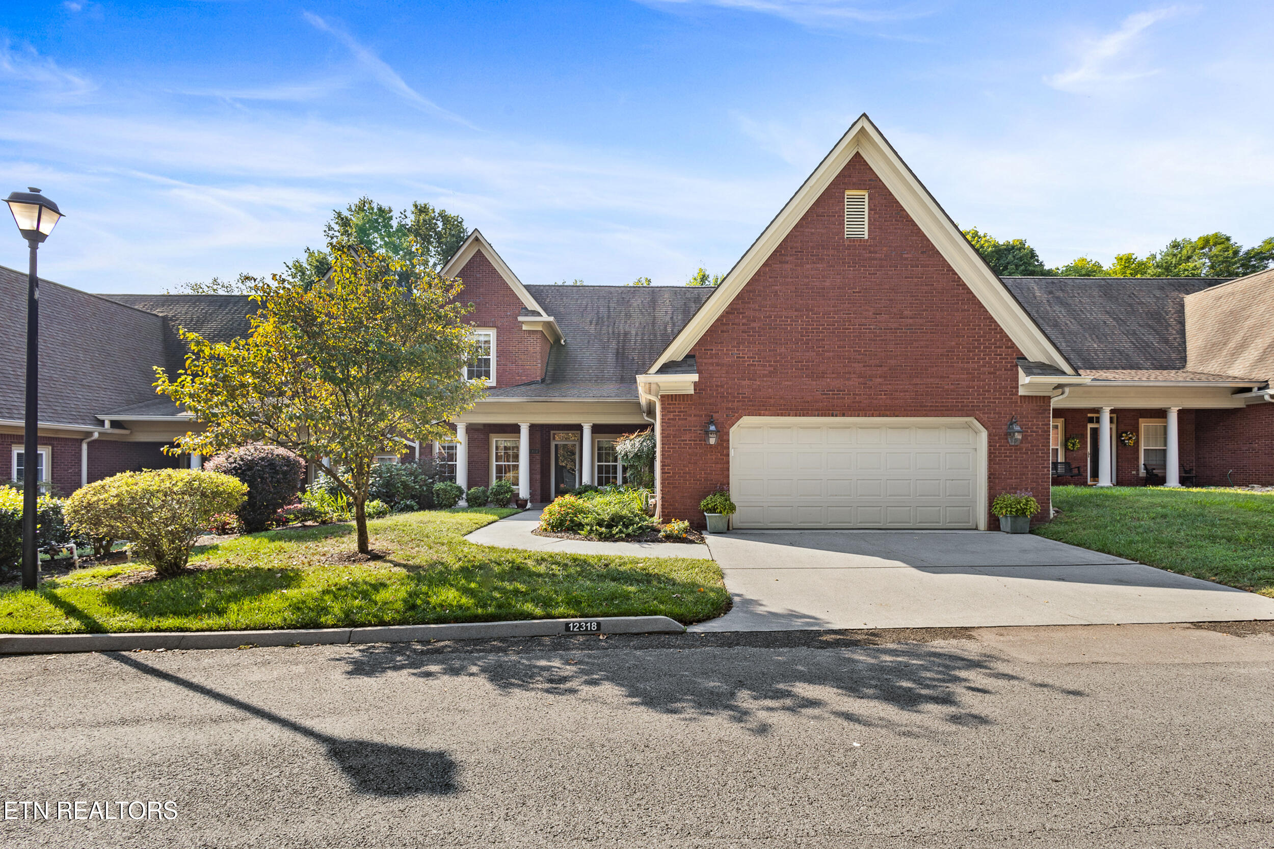 12318 Willow Ridge Lane — photo