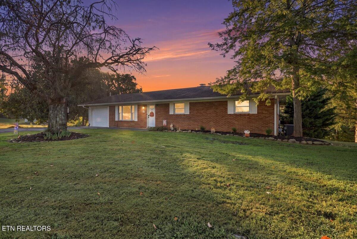 5681 Loudon Ridge Rd — photo