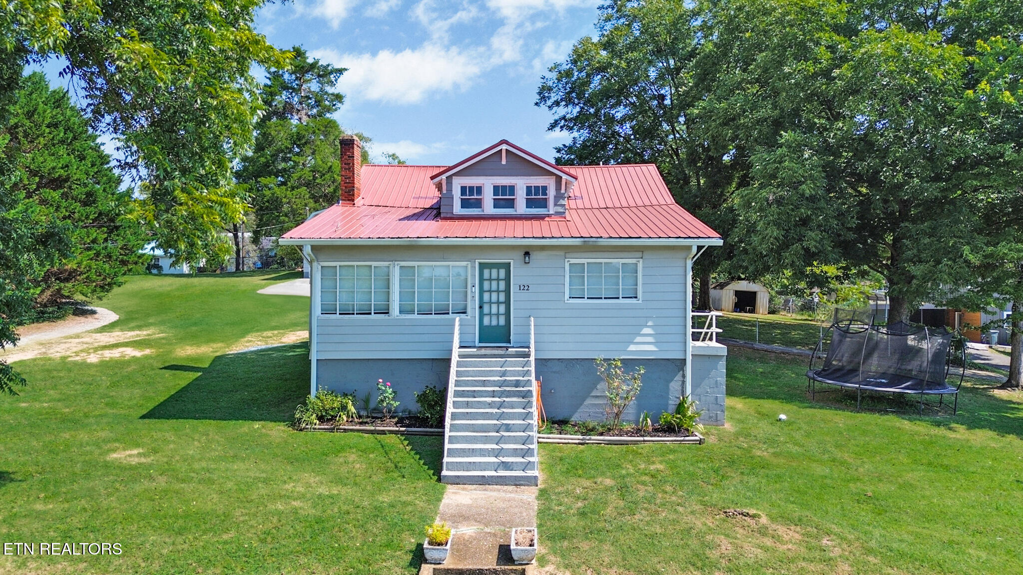 122 Cross Ave — photo