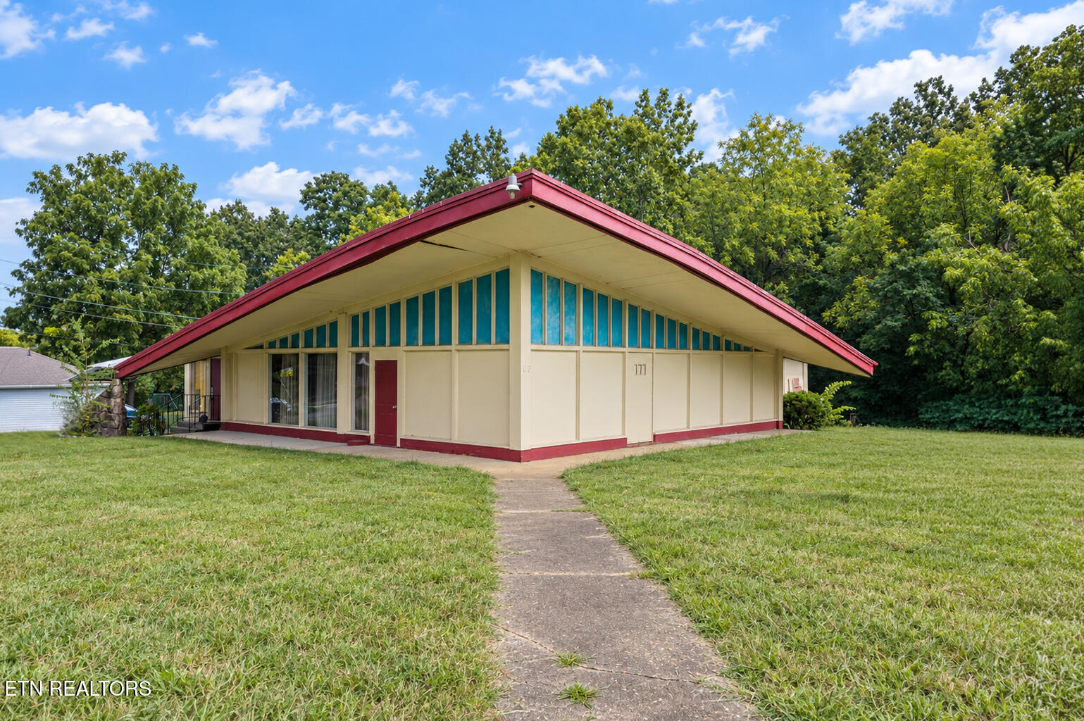 5022 Inskip Rd, Knoxville, TN 37912 — photo 2