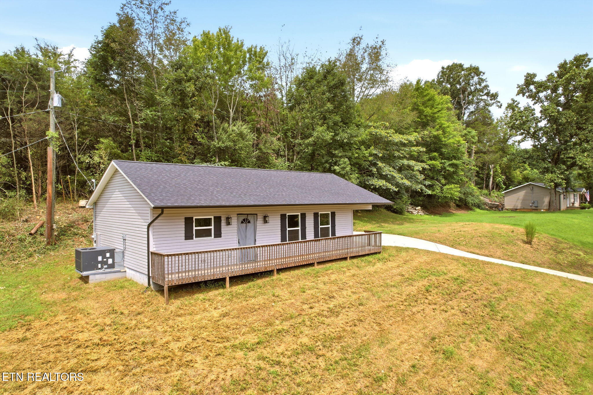 219 Offutt Rd, Clinton, TN 37716 — photo 3
