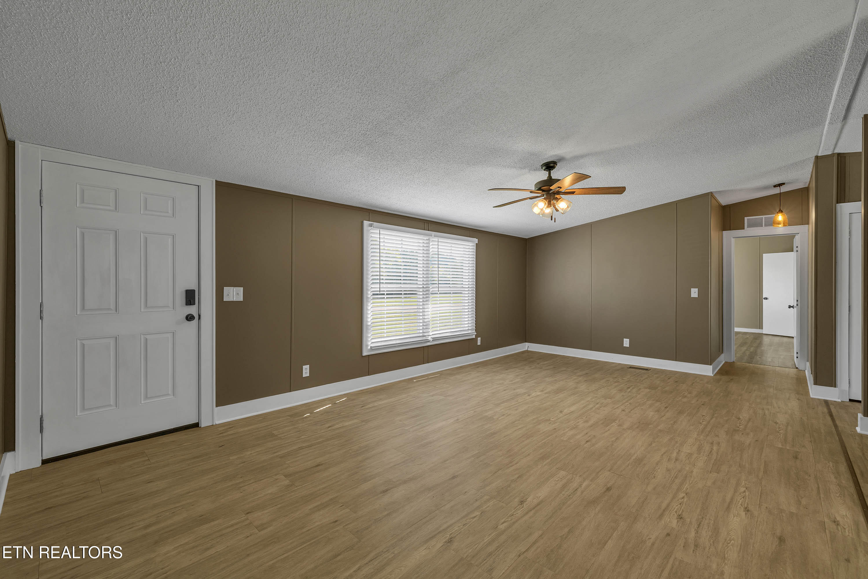 933 Ridgeview Rd, Maryville, TN 37801 — photo 3