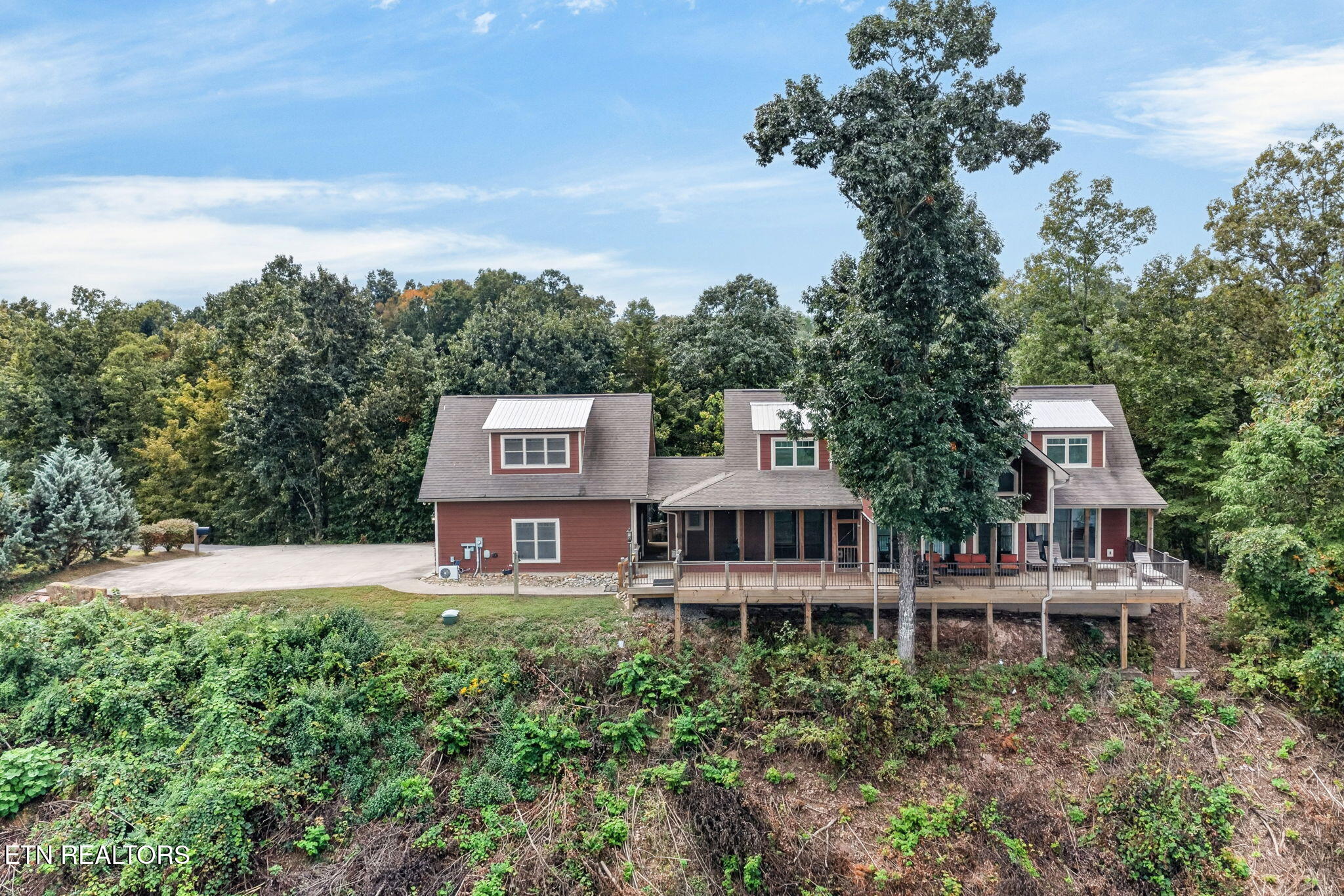 2070 Holly Bend Drive — photo
