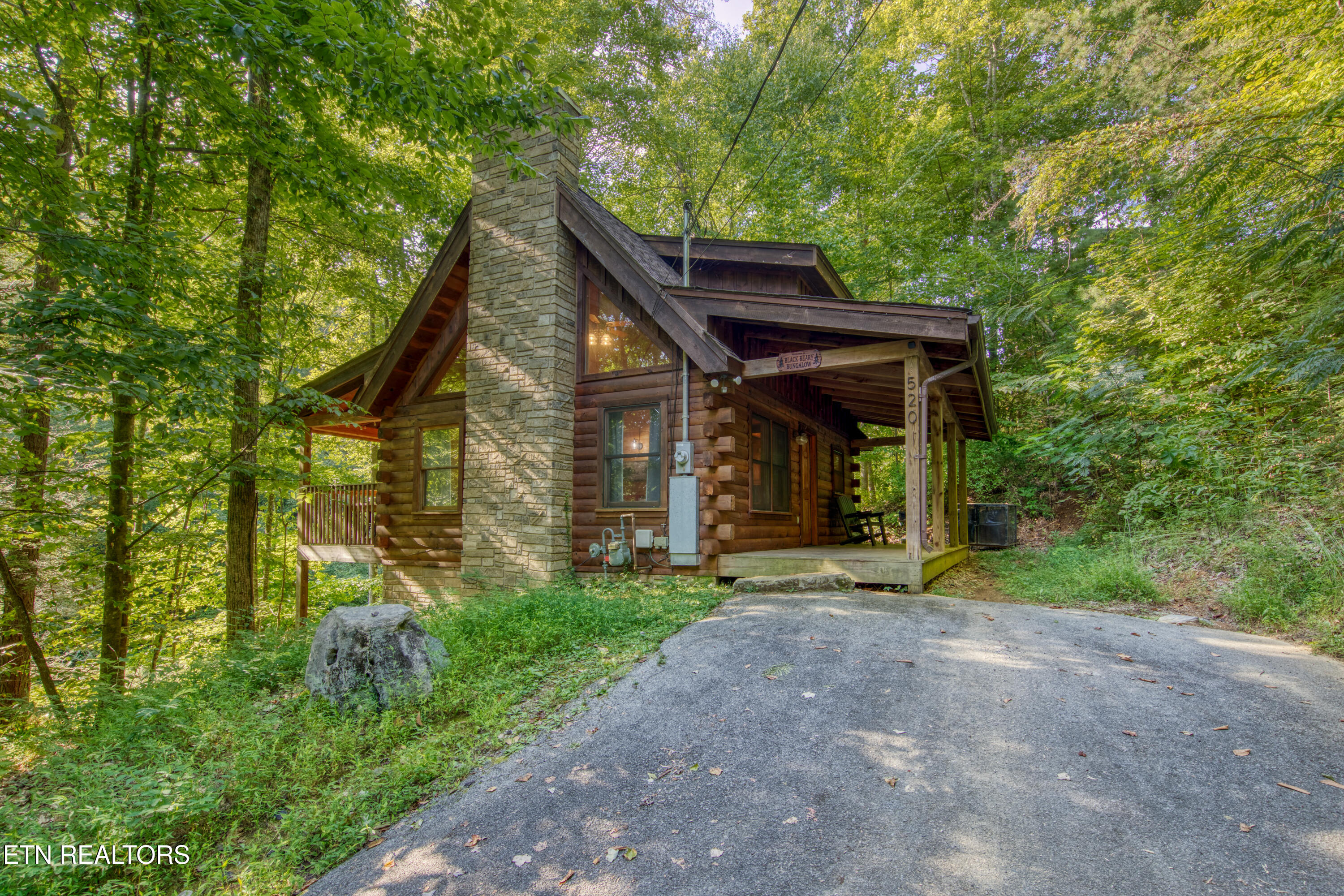 520 Ogle Drive — photo