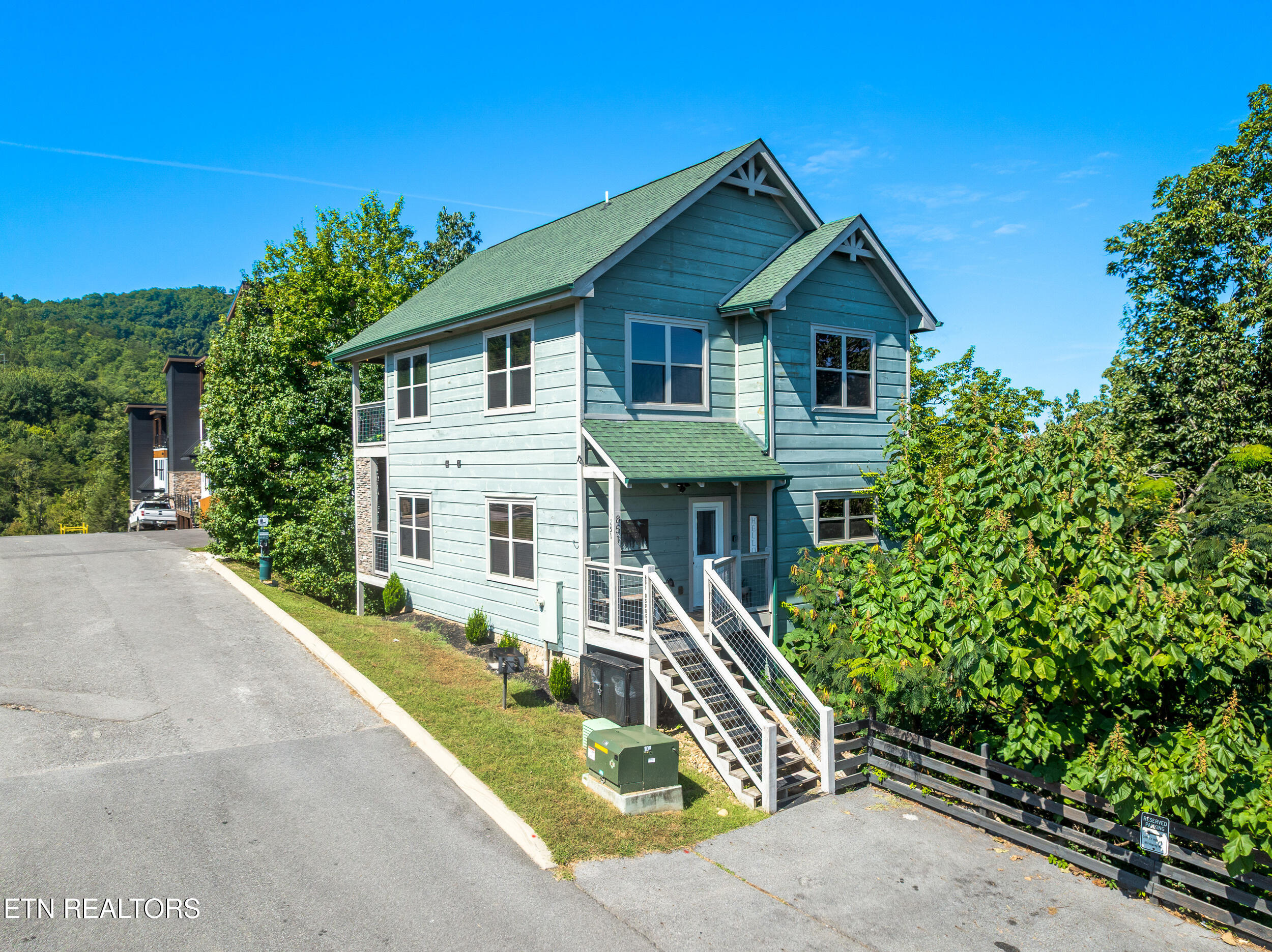 851 Osprey Way — photo