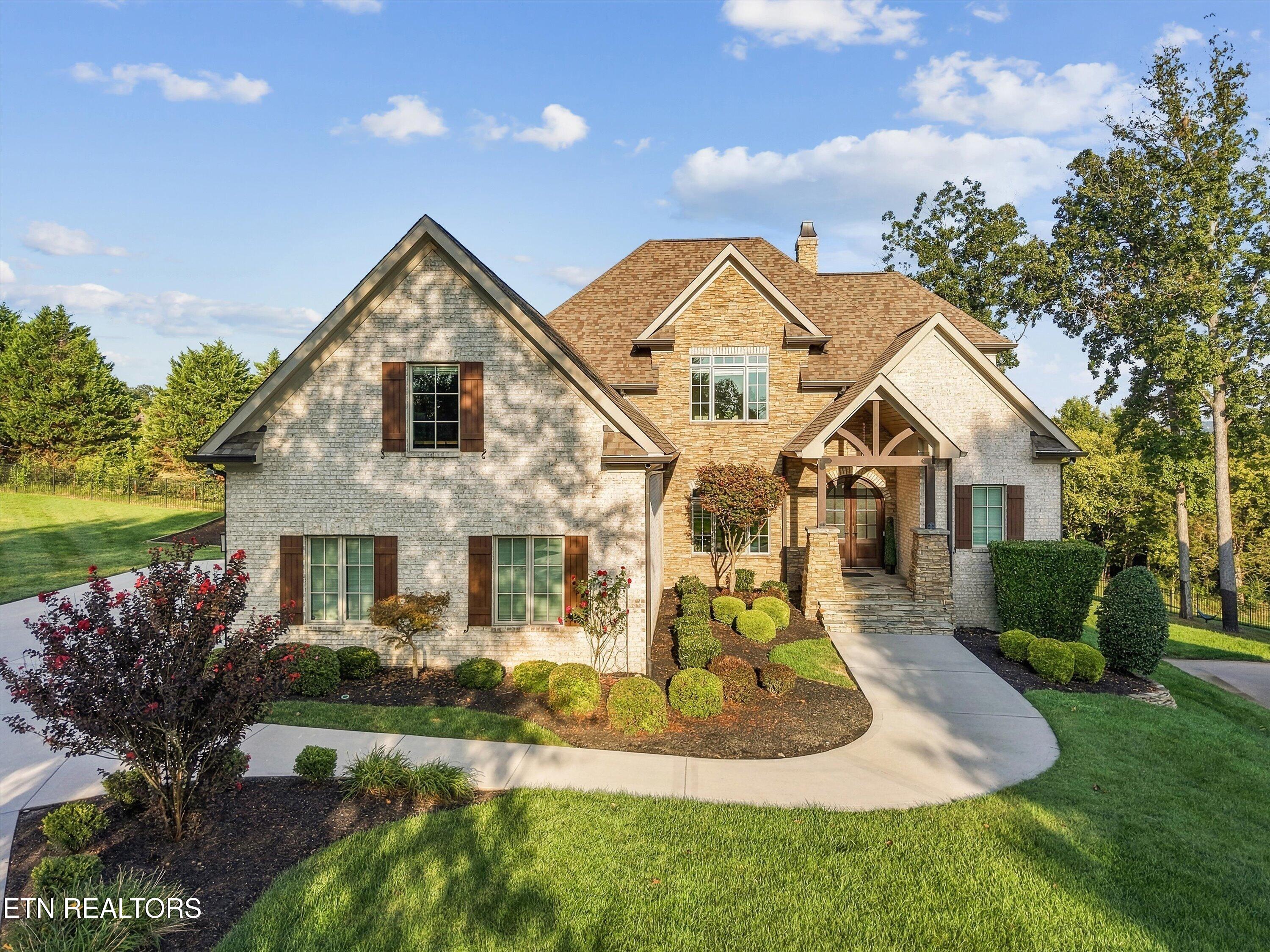 404 Stone Villa Lane — photo
