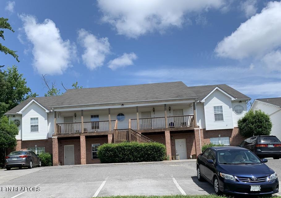 10501 Blakewood Drive 06 — photo
