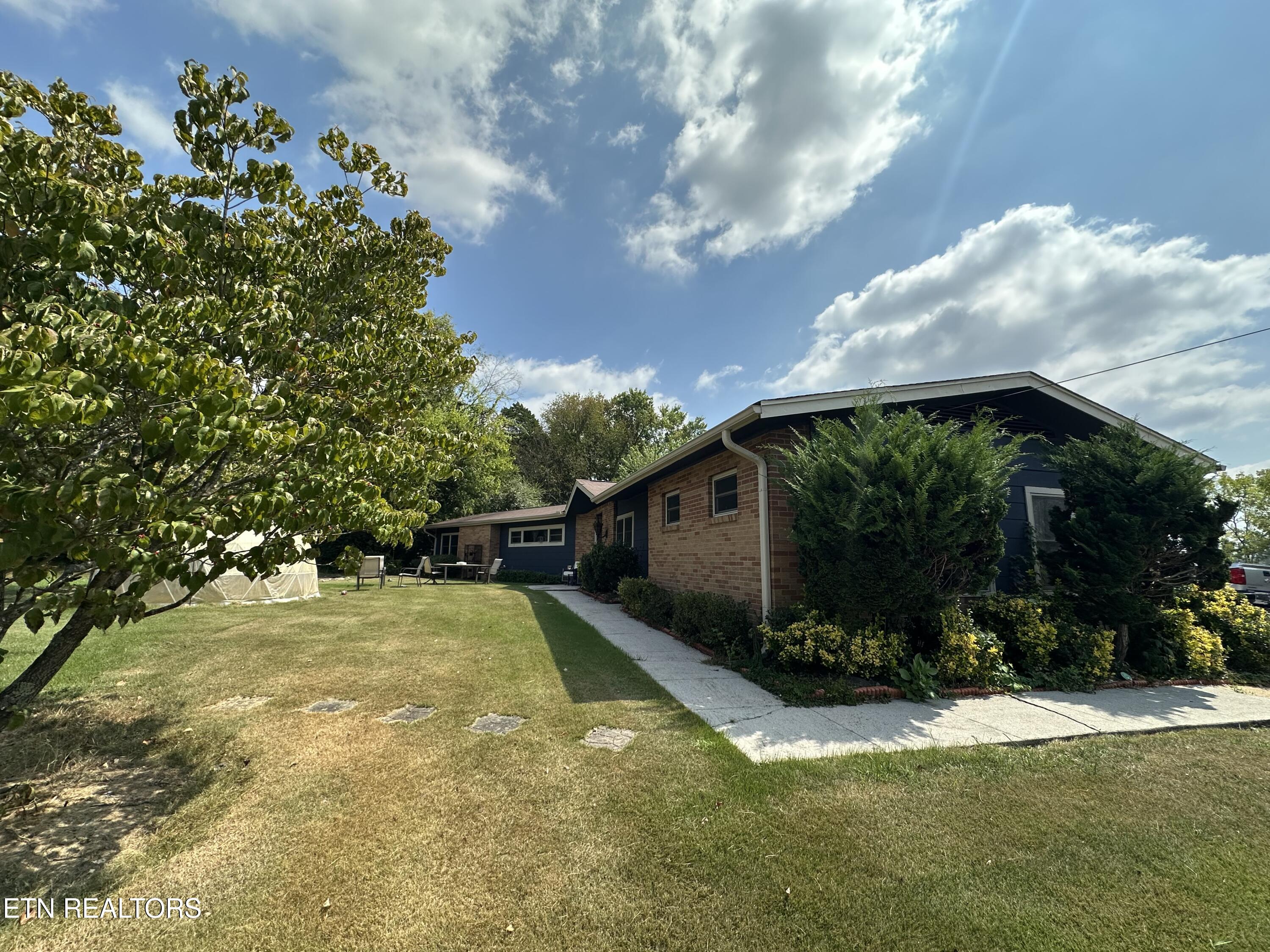 6148 Kirbury Lane — photo