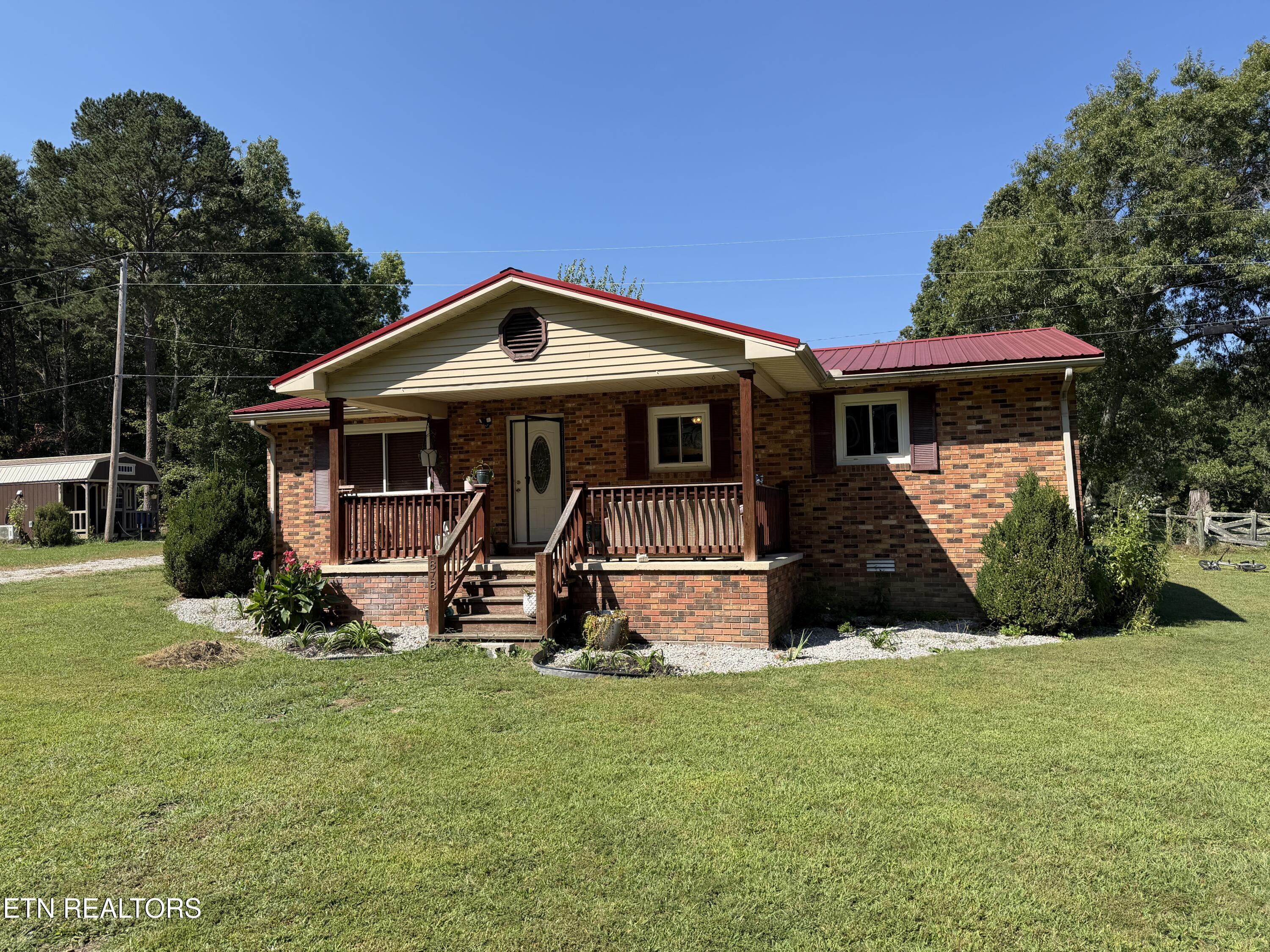 878 Hack Beaty Rd — photo
