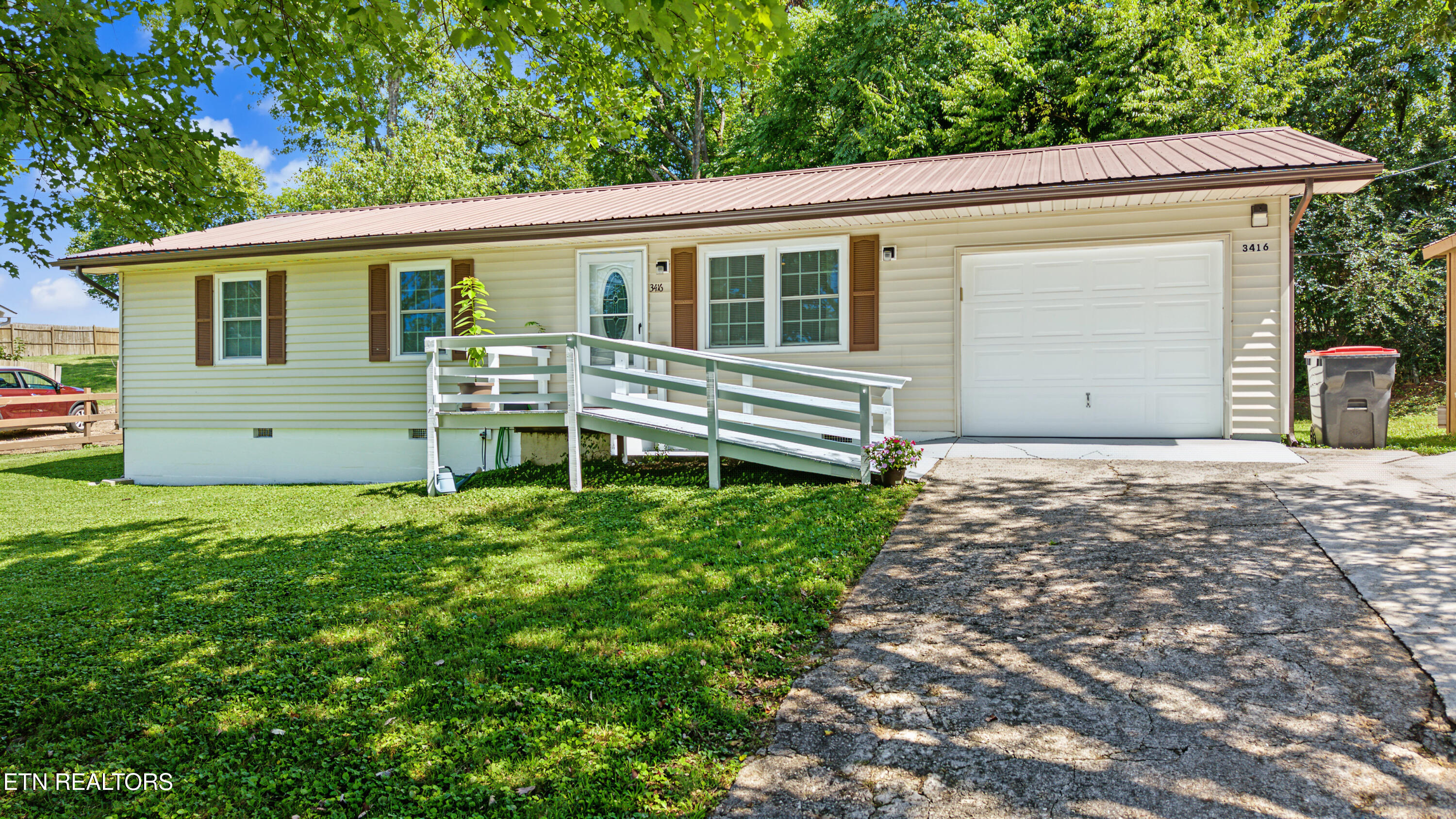 3416 Big Springs Ridge Rd, Friendsville, TN 37737