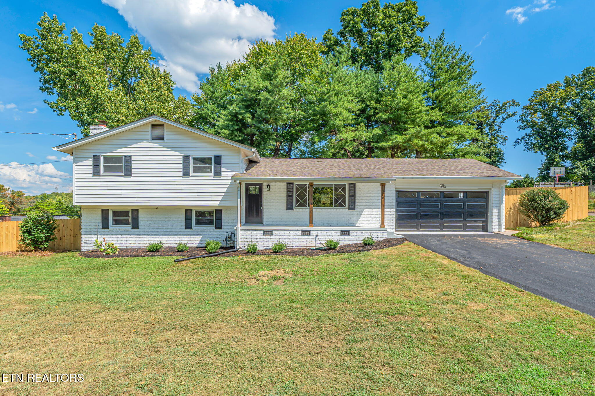 990 Ponder Rd — photo
