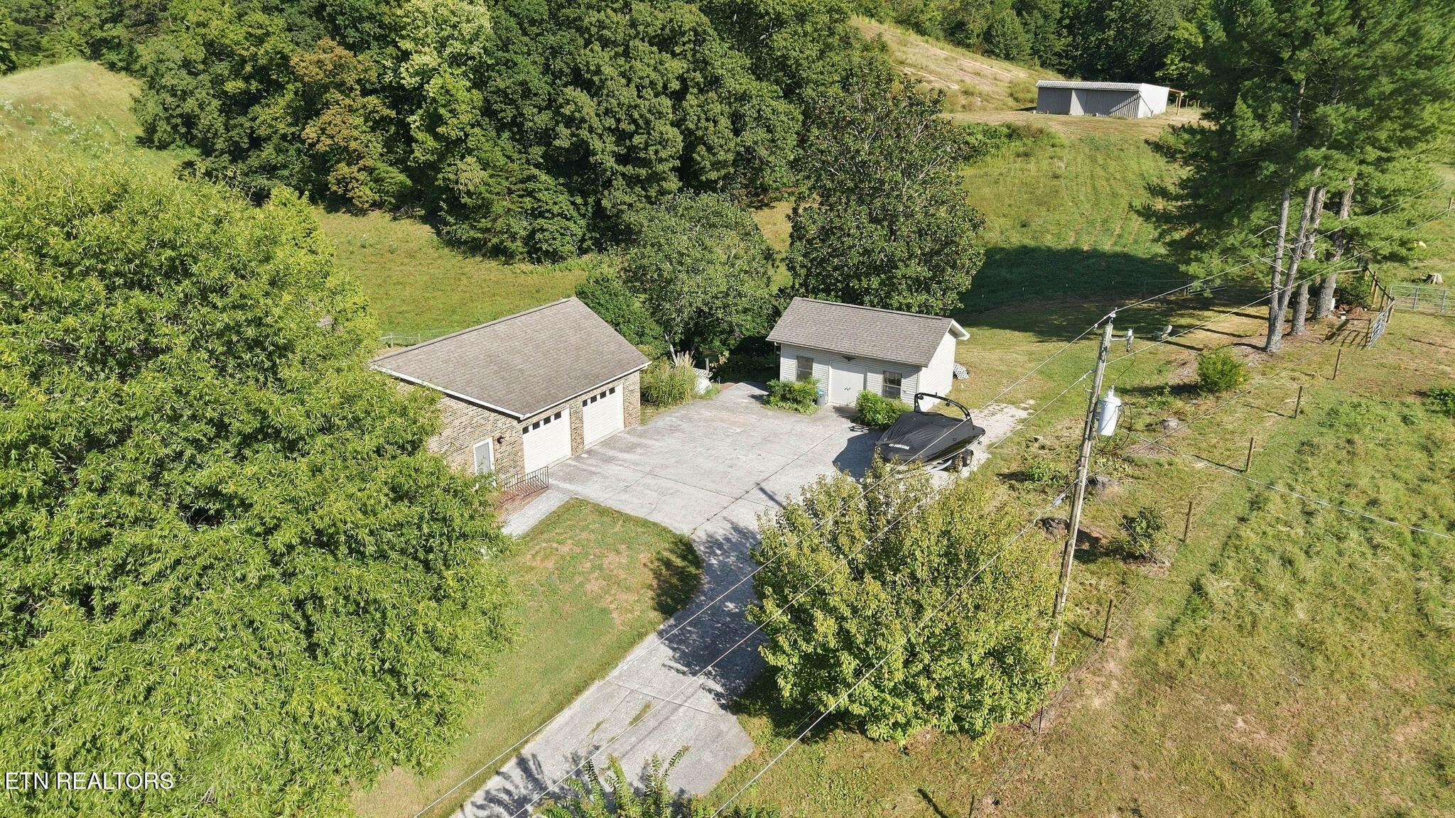 1010 Brushy Valley Rd, Heiskell, TN 37754 — photo 2