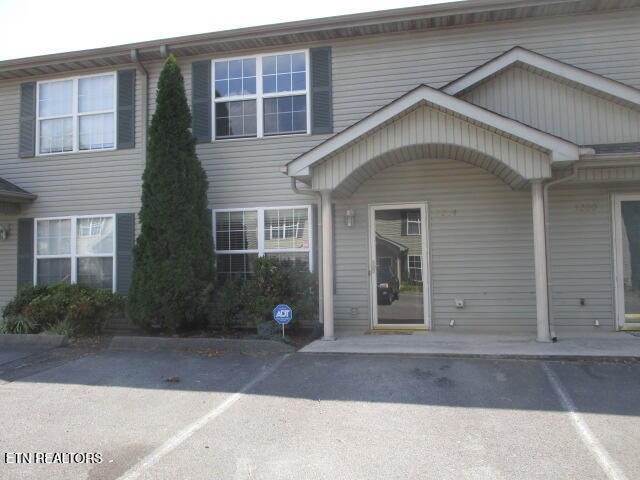 3204 Quiet Way 3204 — photo