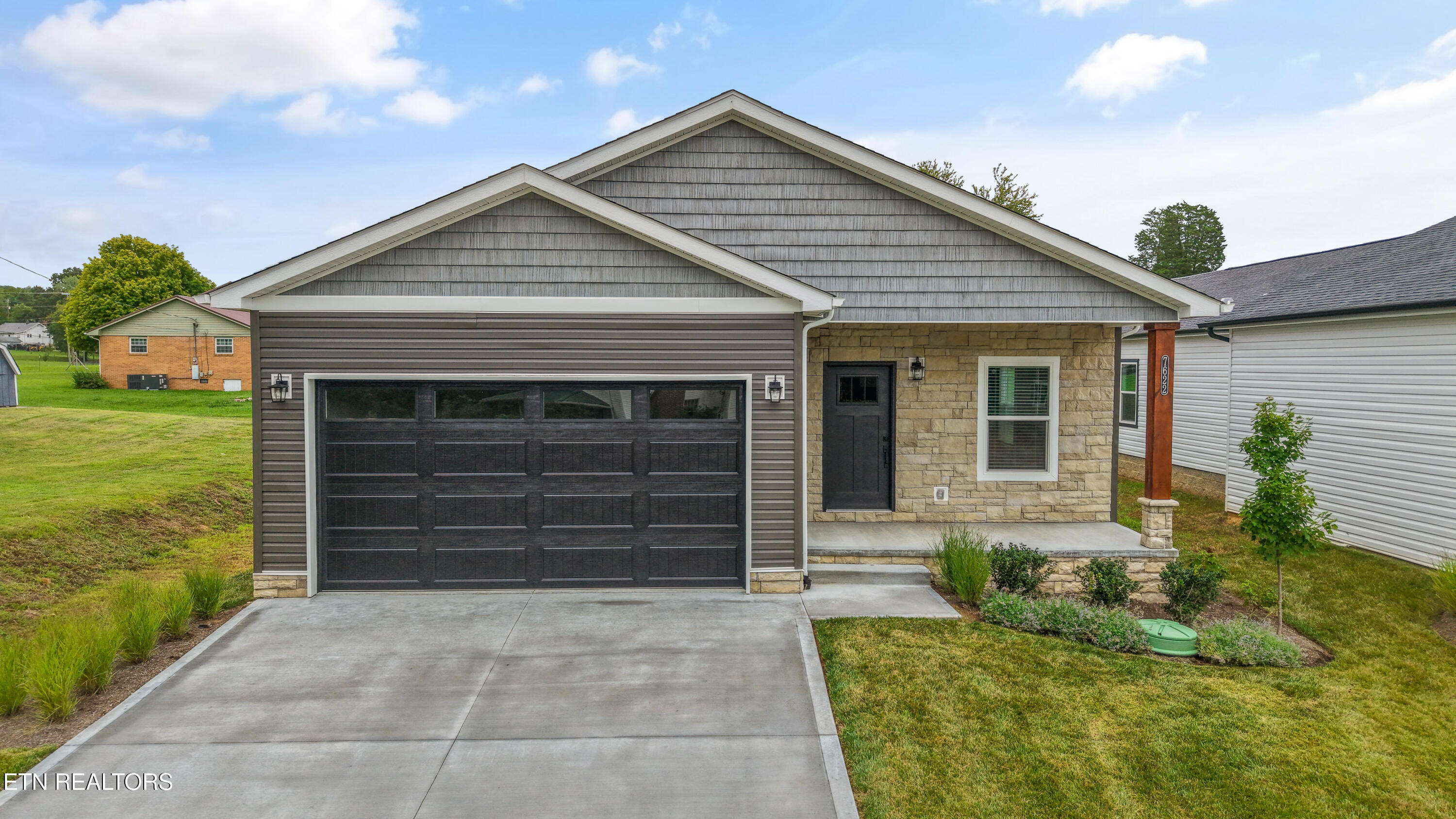 7622 Sycamore Breeze Rd — photo
