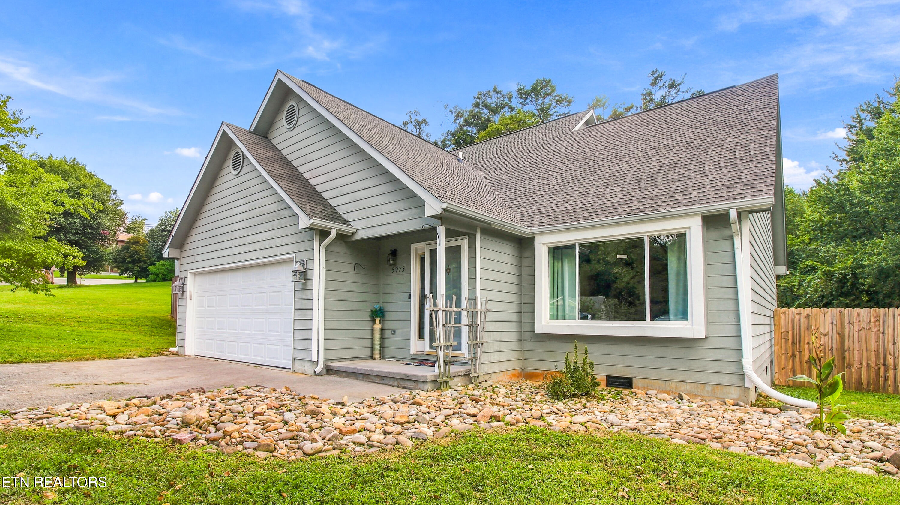 5973 Warrenpark Lane — photo