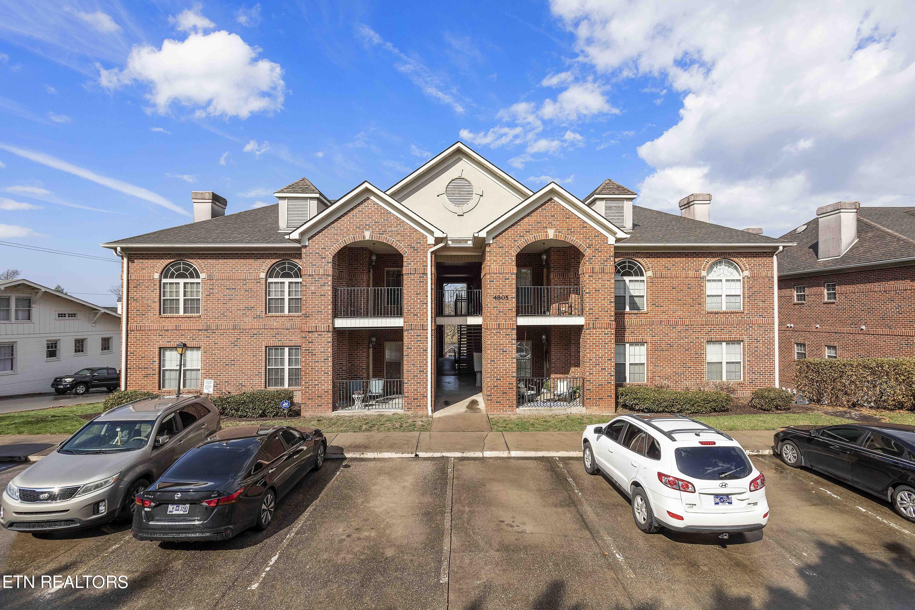 4805 Lyons View Pike 301 — photo