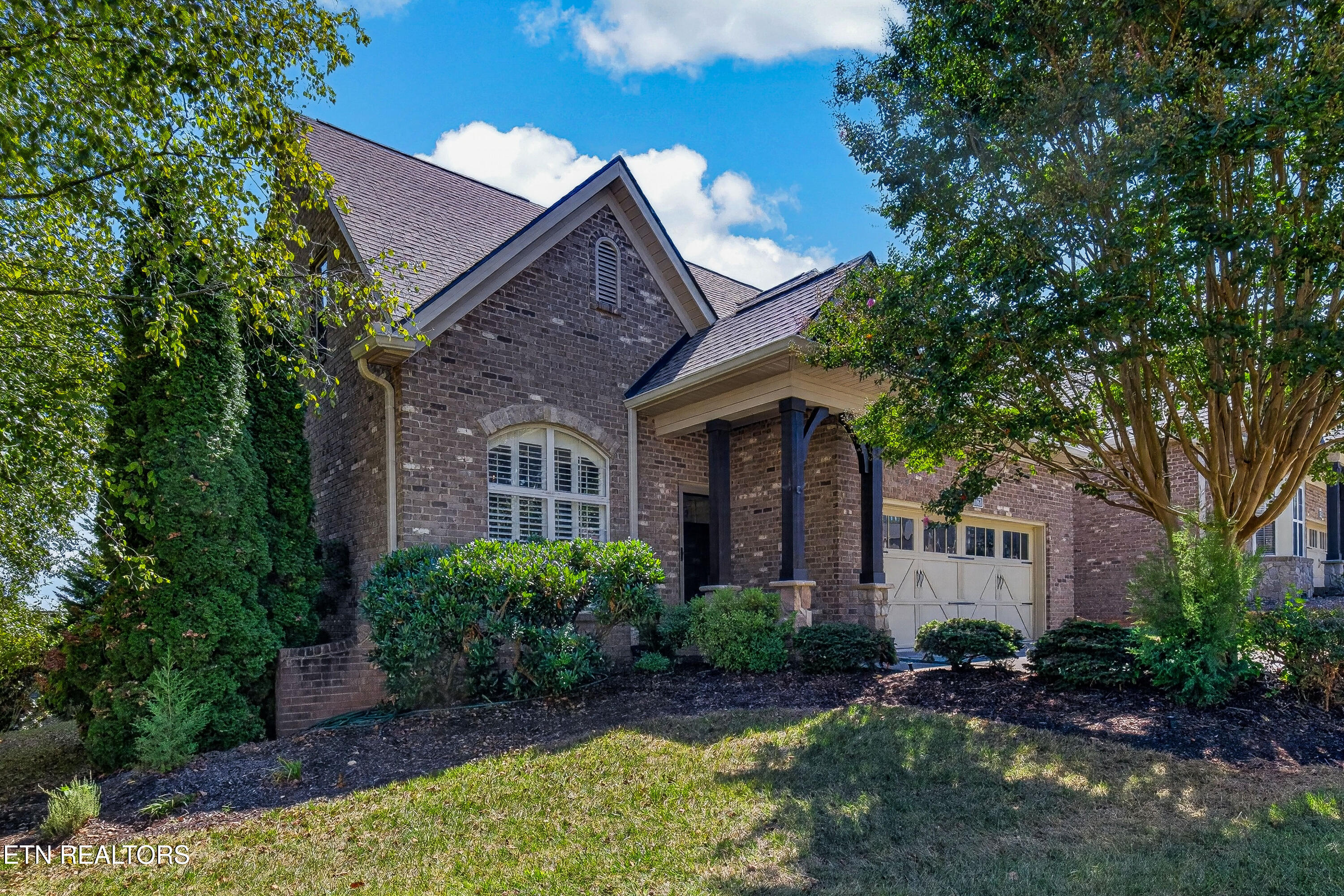 1163 Bishops View Lane — photo