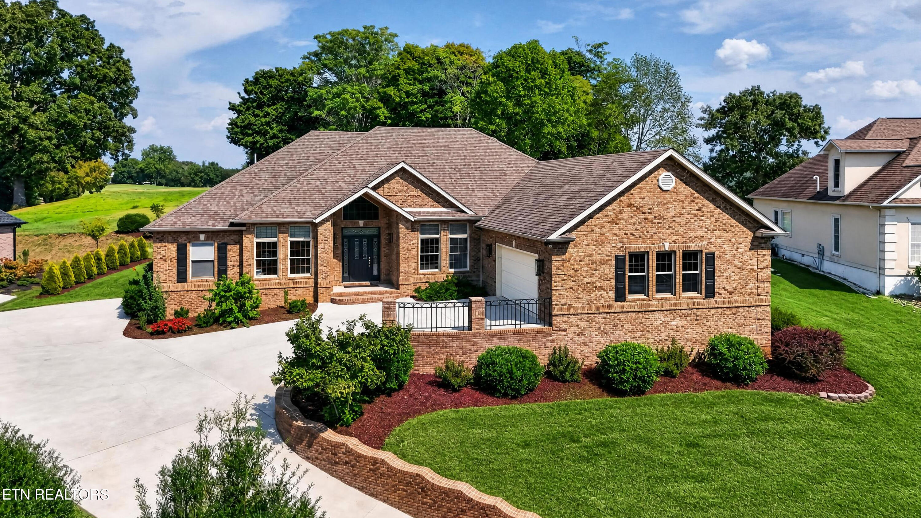 140 Pineberry Drive — photo