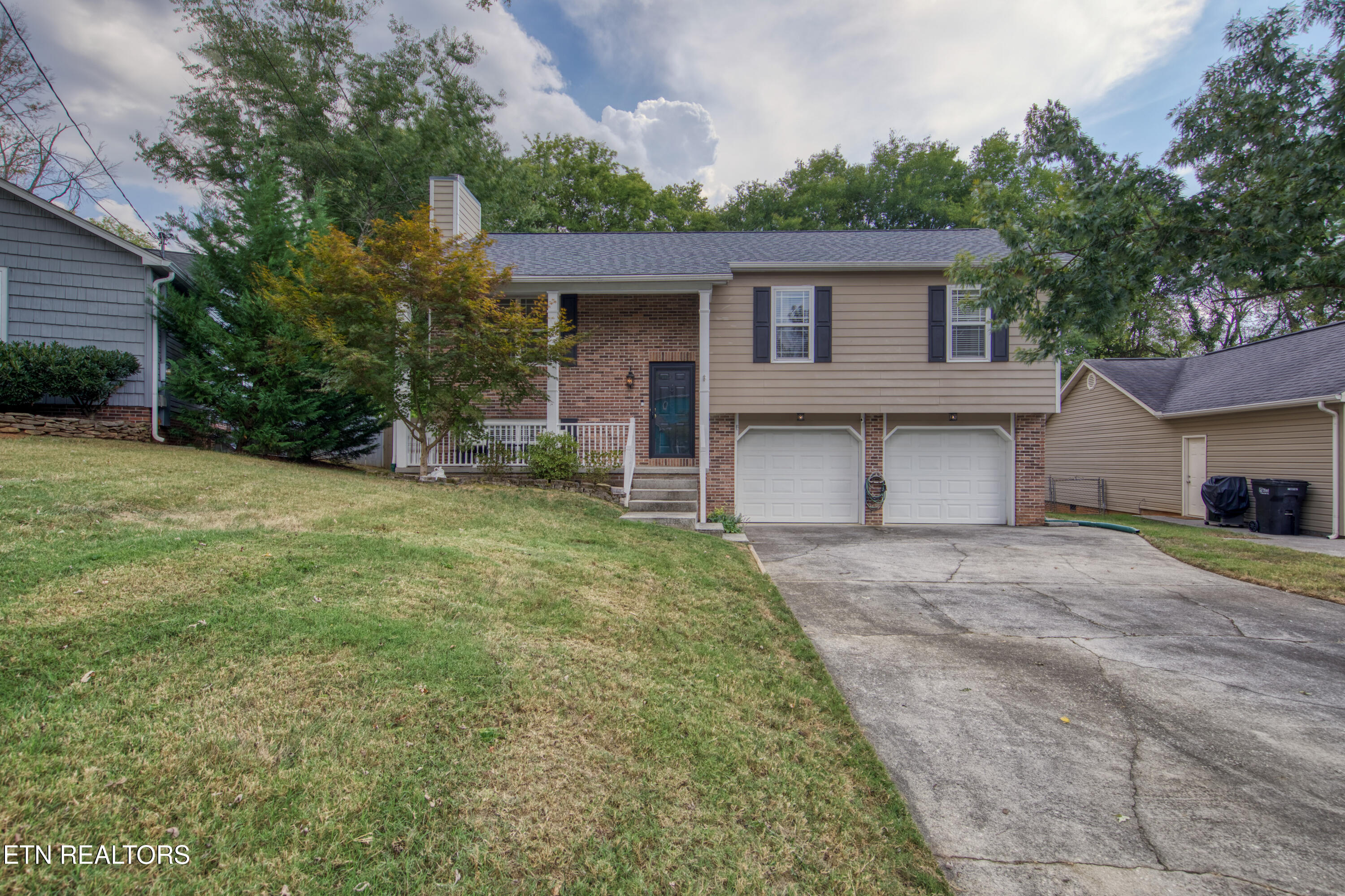 728 Summerdale Drive — photo