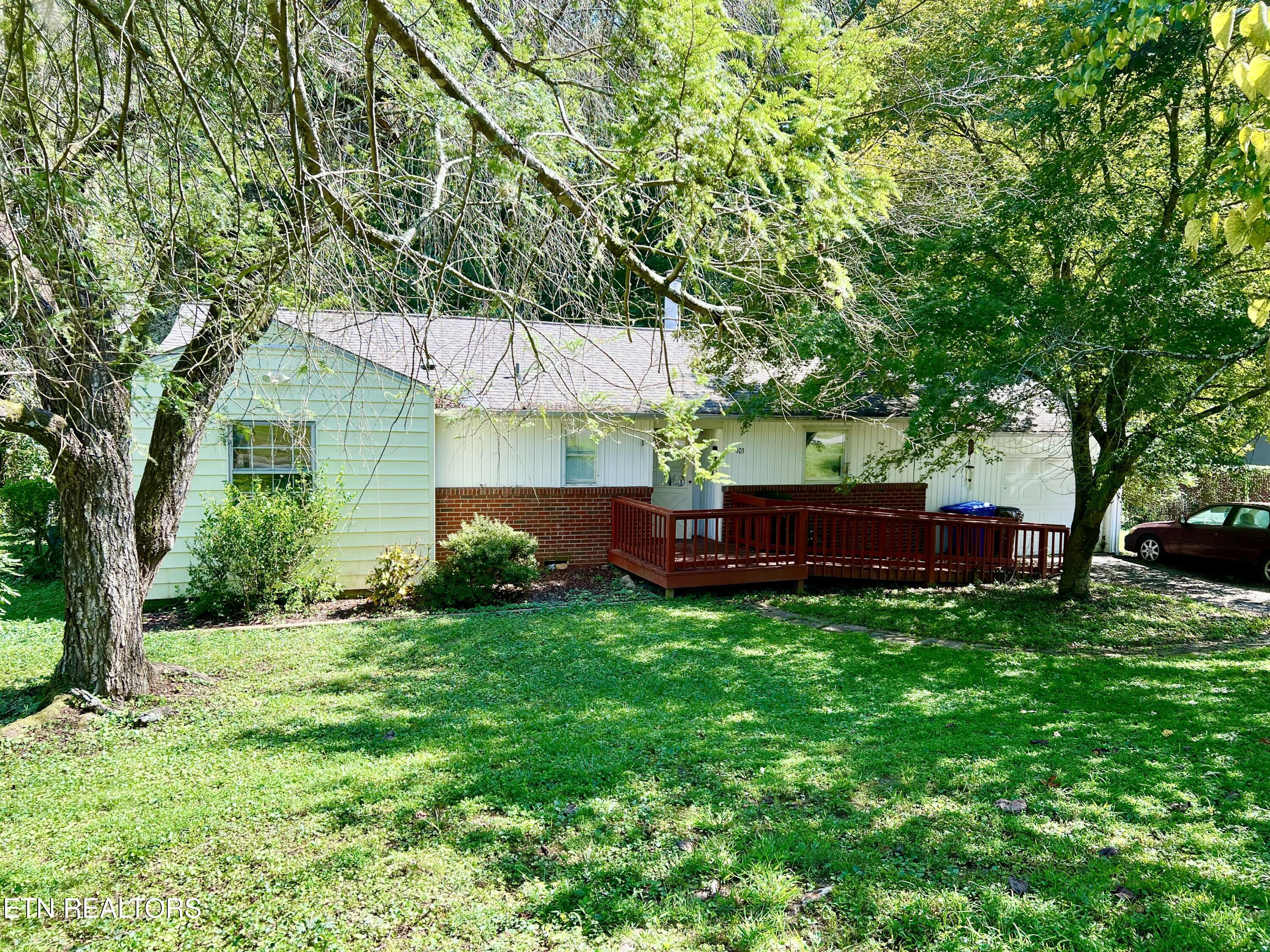 103 Emerson Circle — photo