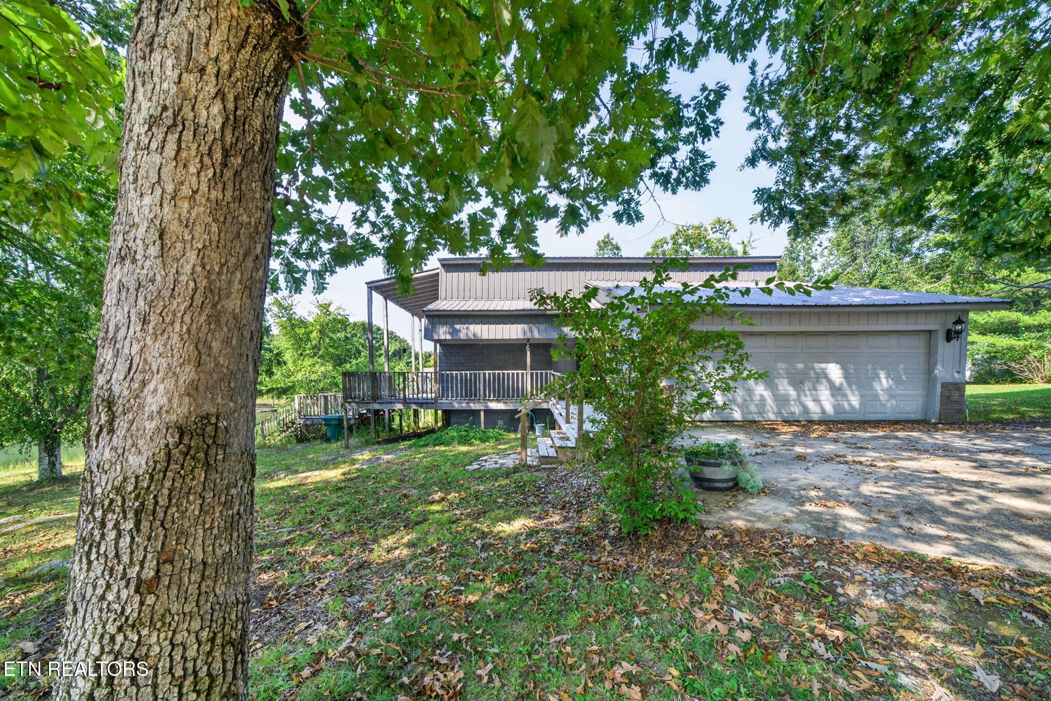 104 Mena Lane — photo