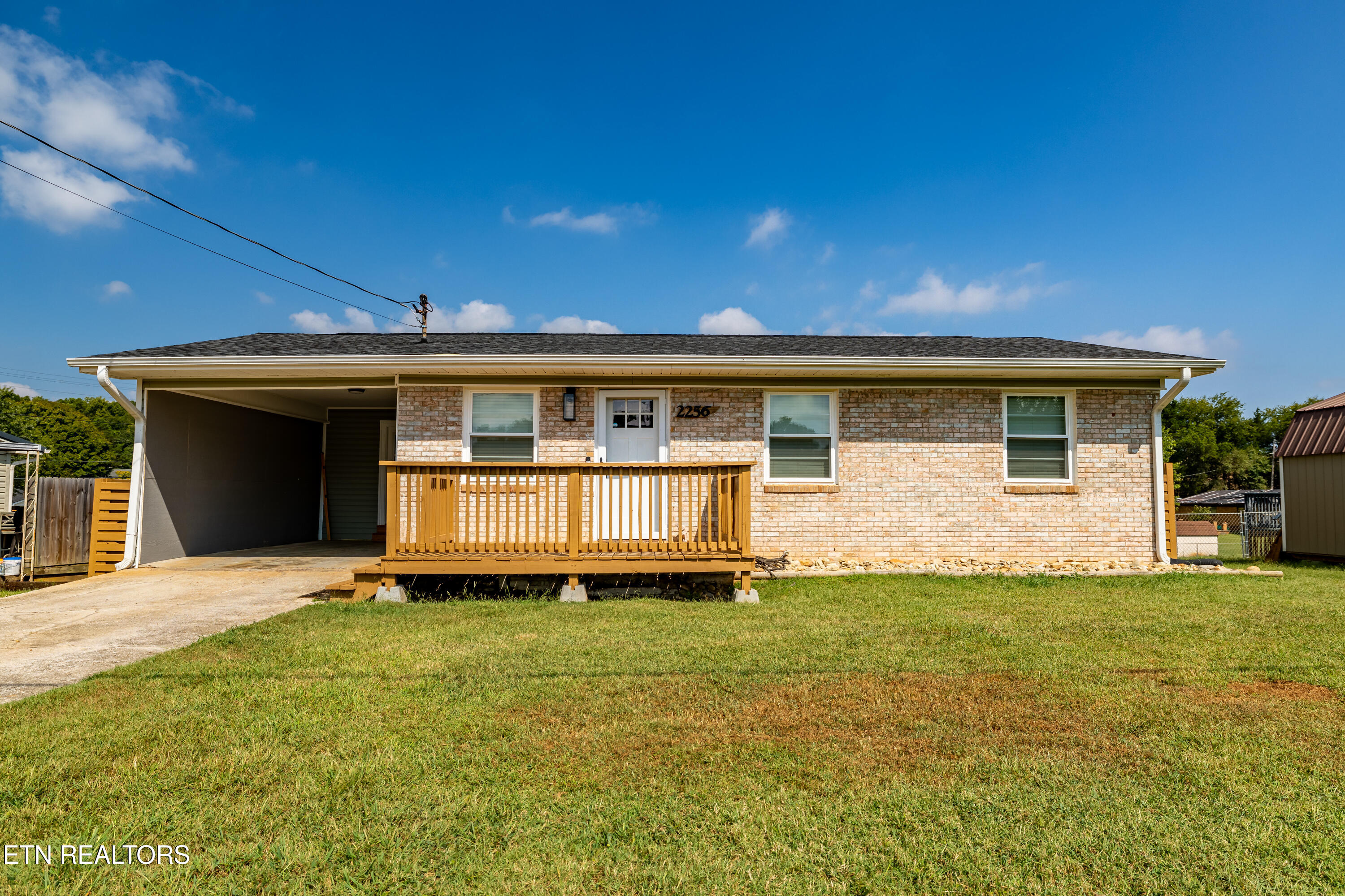 2256 Franklin Drive — photo