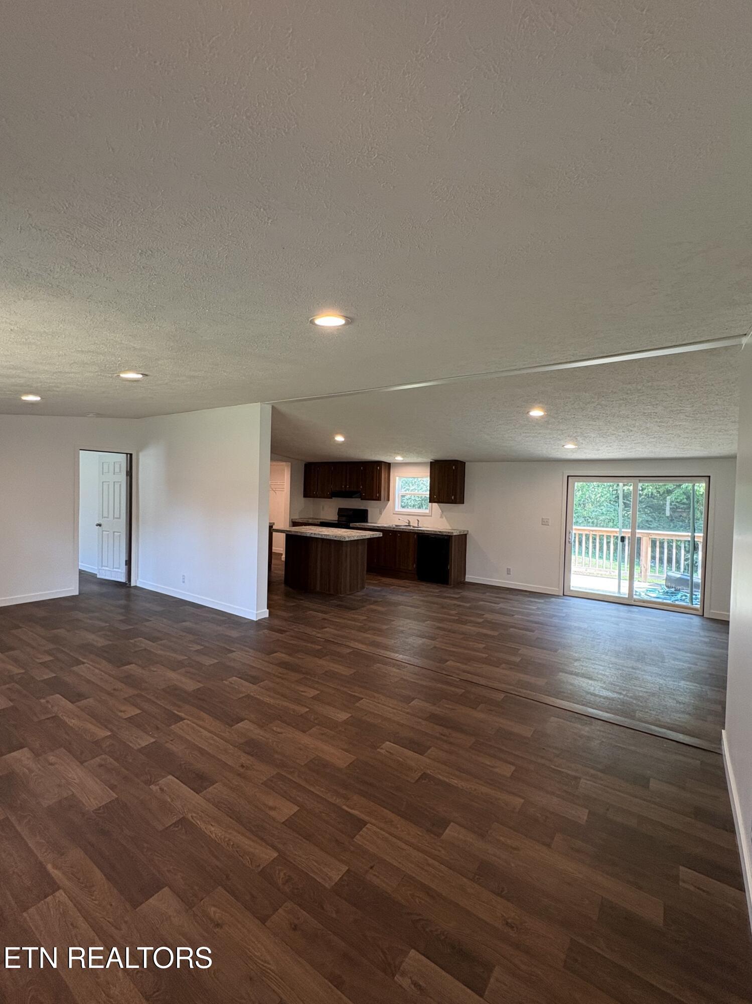 167 Valleyview Drive — photo
