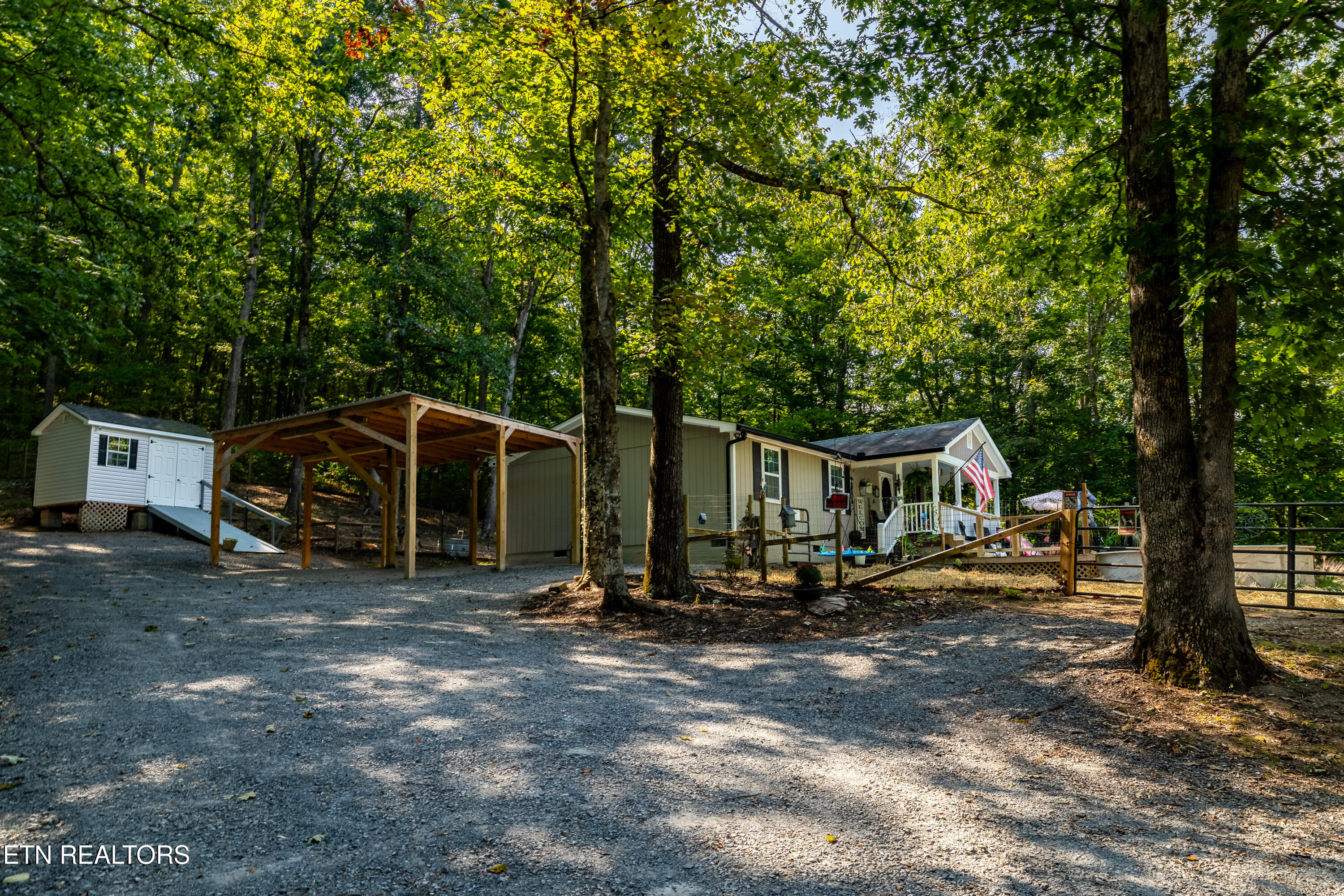 3318 Miller Rd — photo