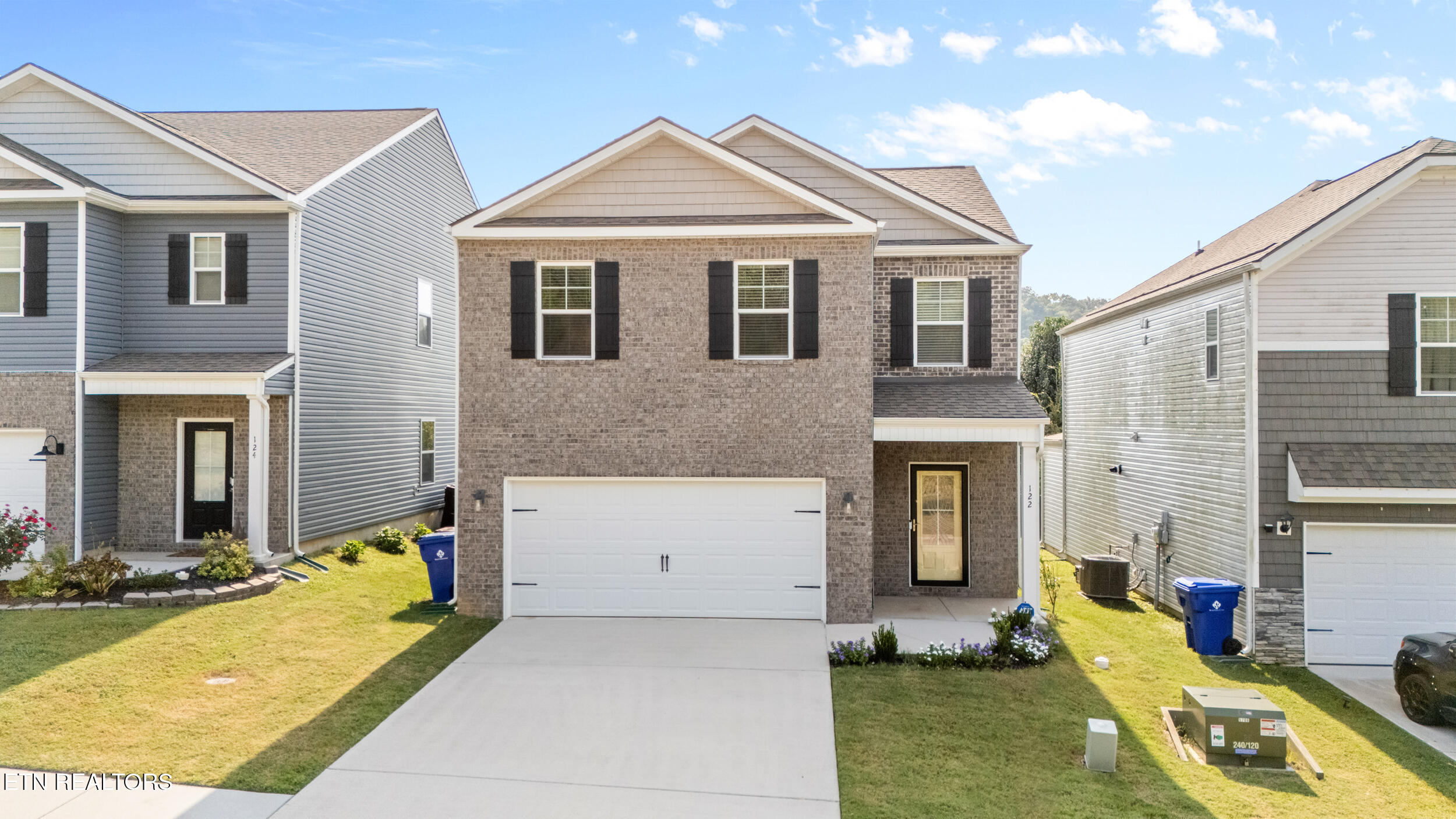 122 Harbour Pointe Lane — photo