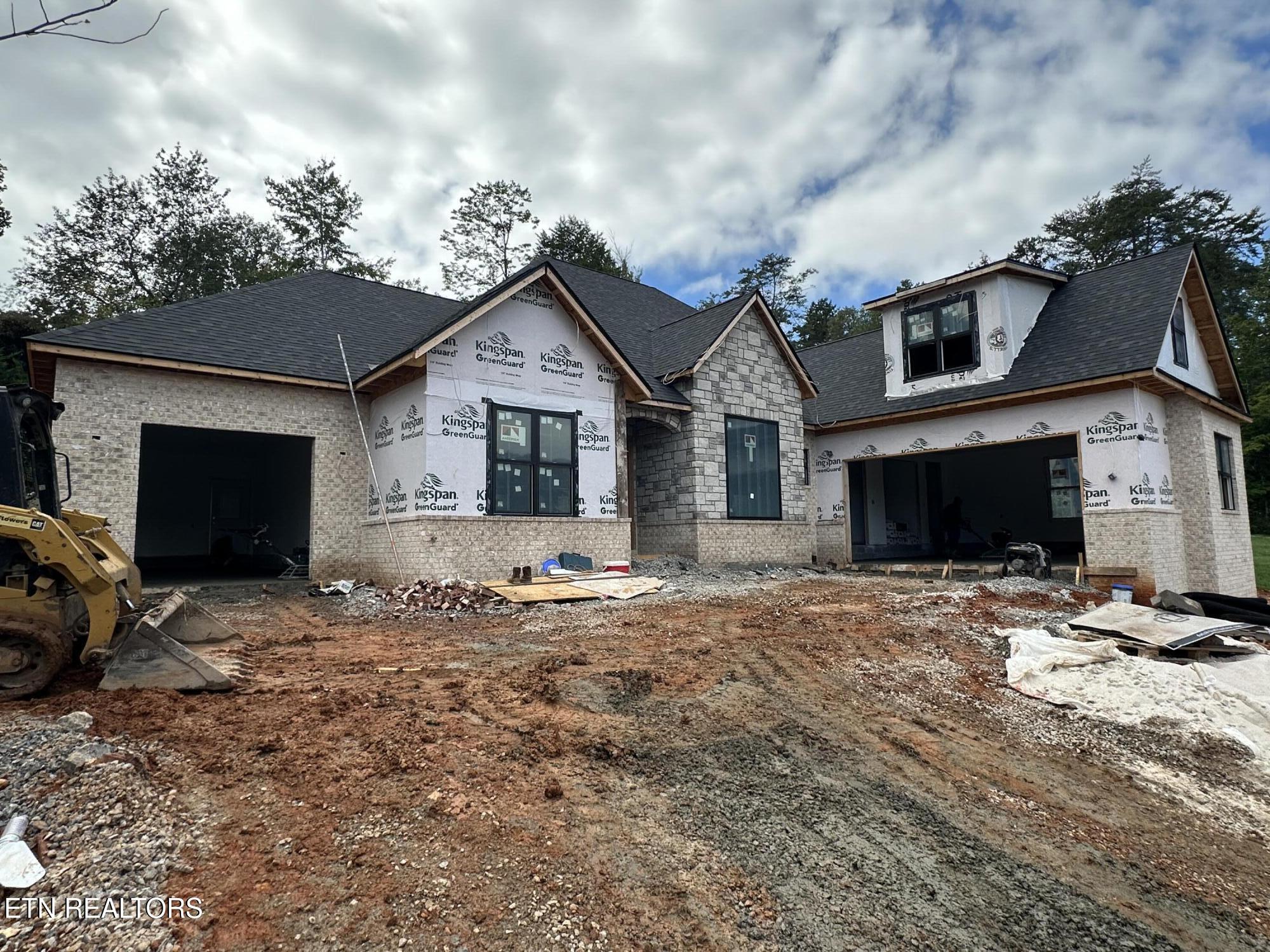 228 Seminole Circle — photo