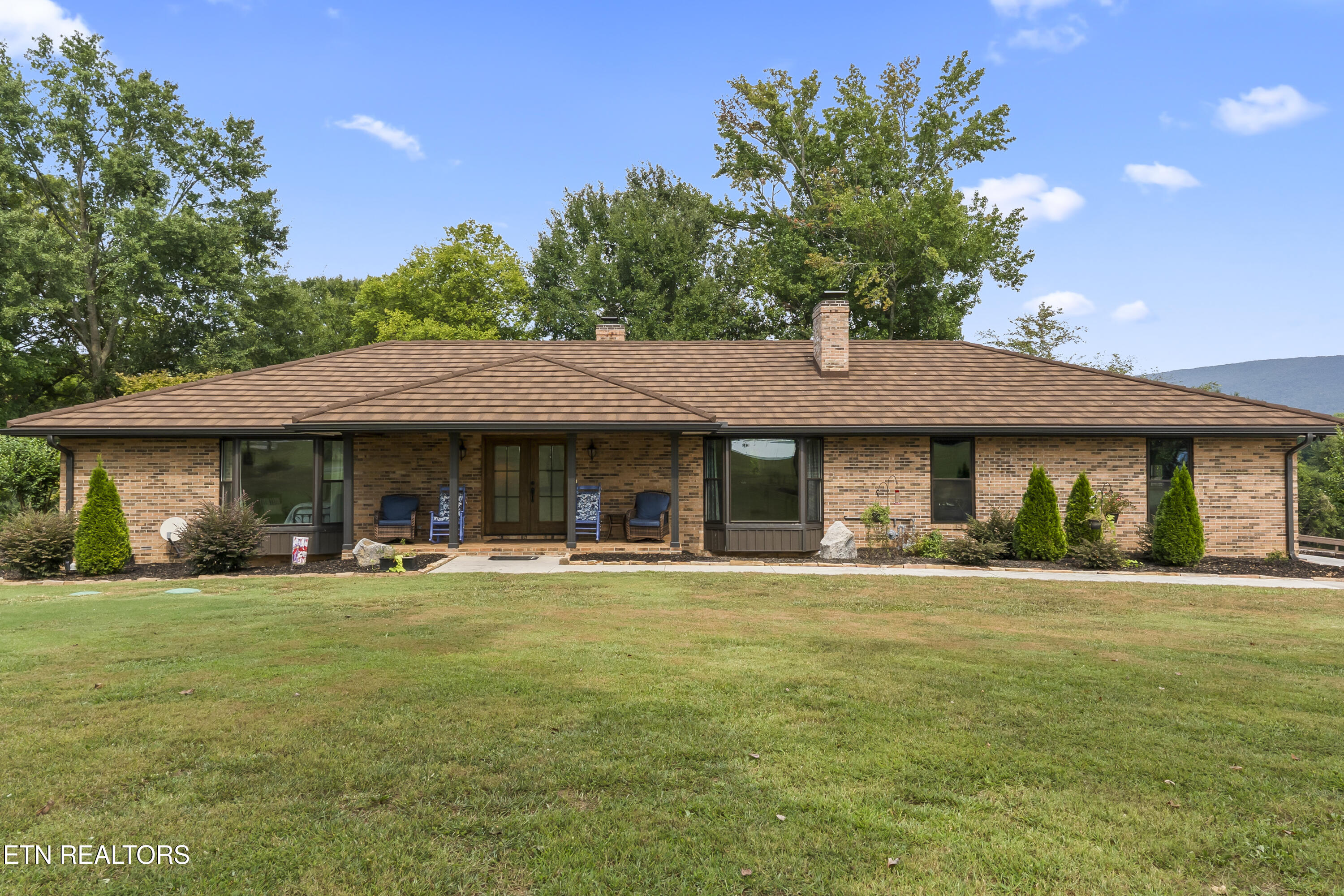 240 McClary Drive — photo