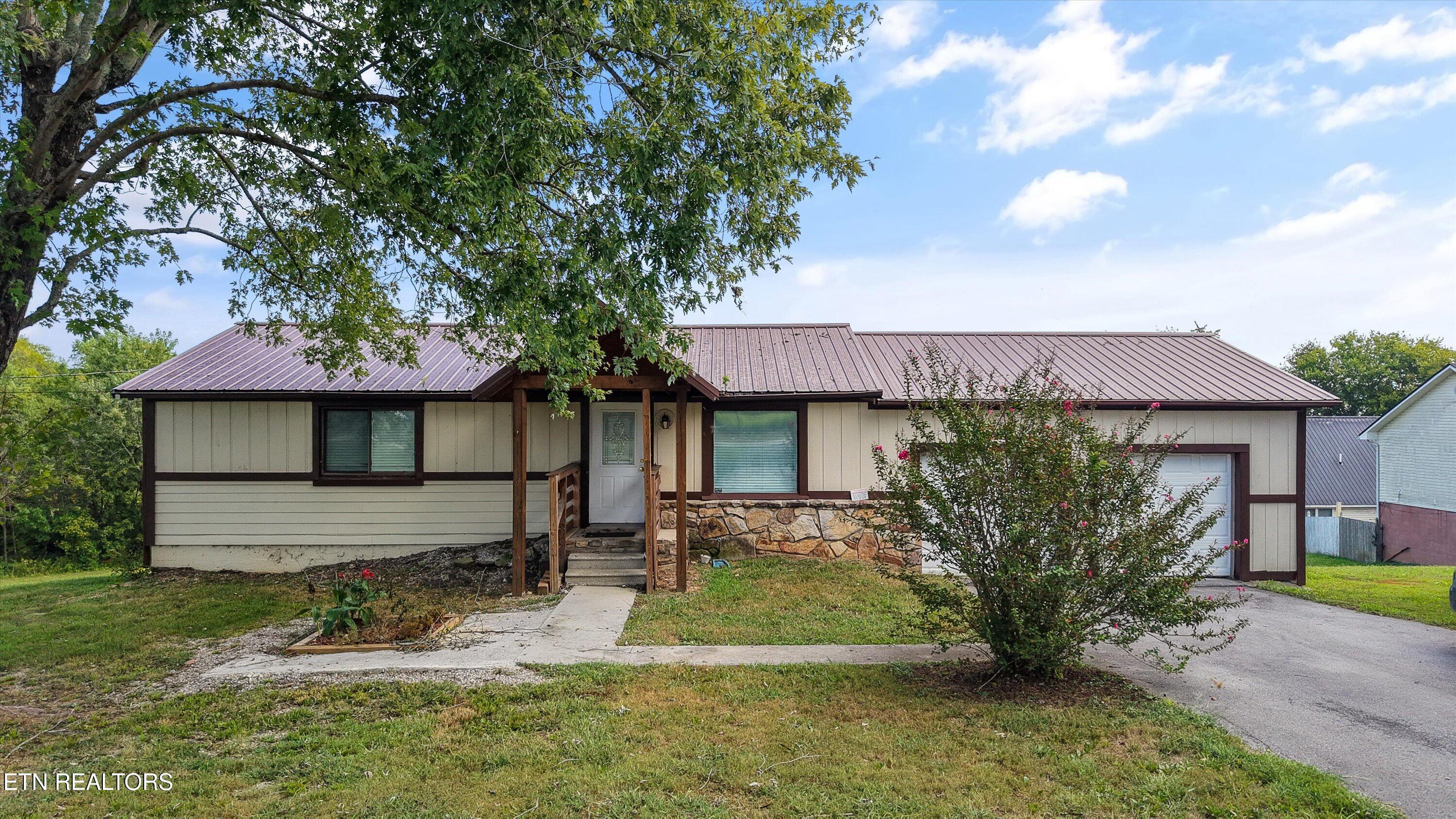2882 Boyds Creek Hwy — photo