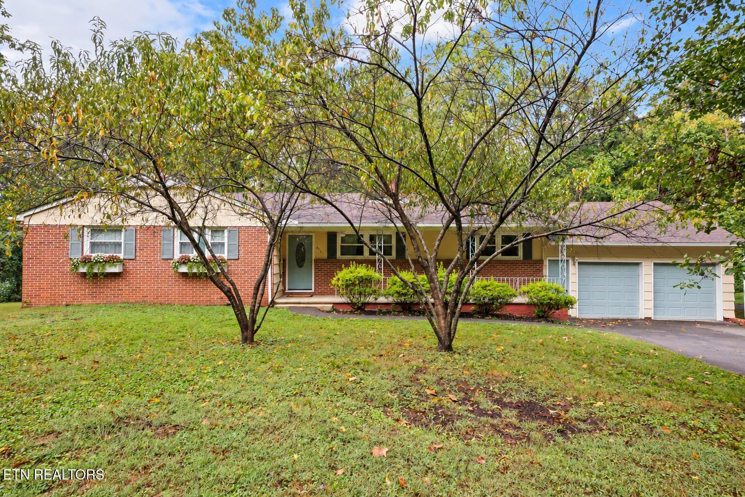4721 W Sunset Rd — photo