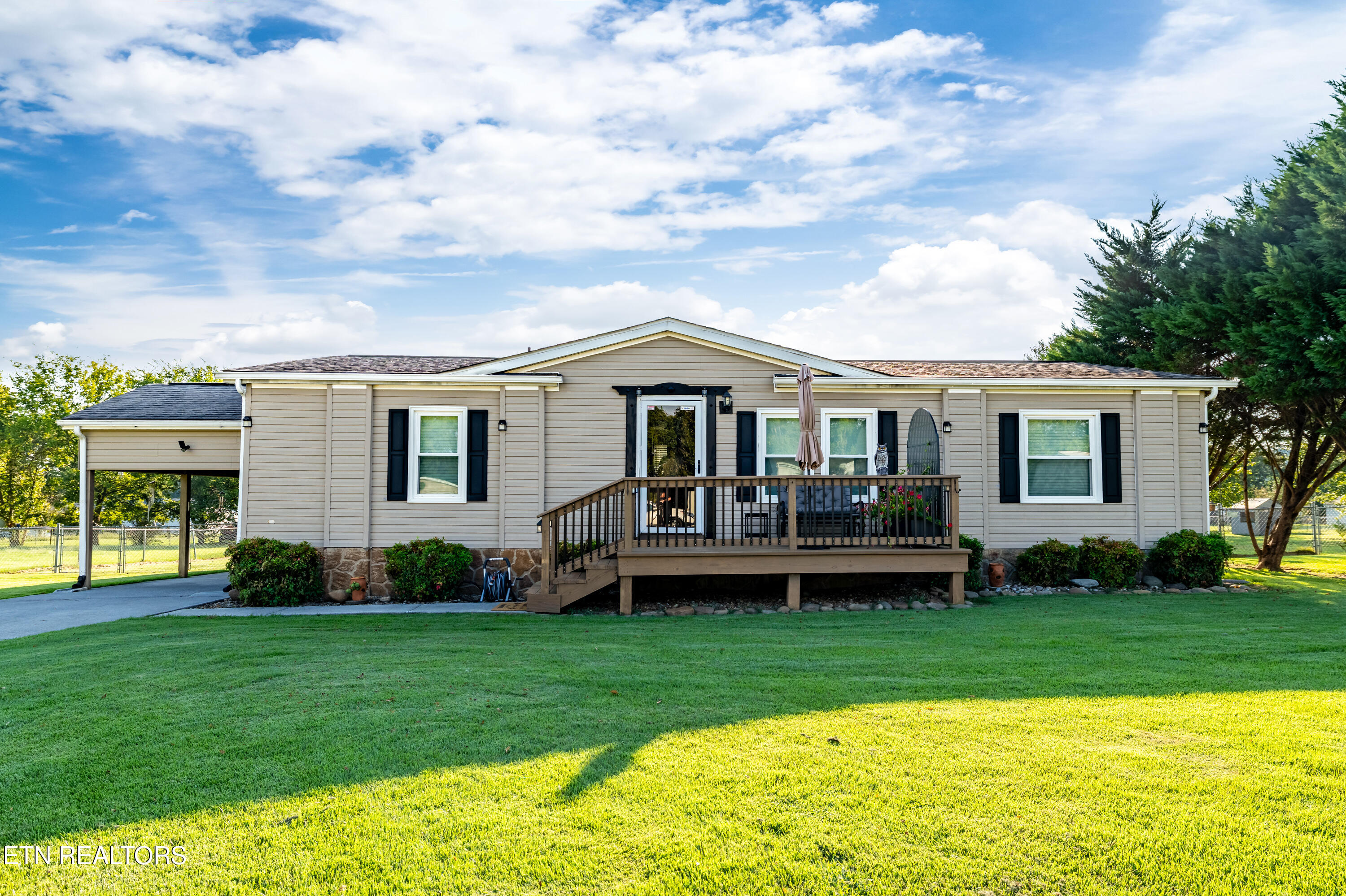 1021 Ridge View Rd — photo