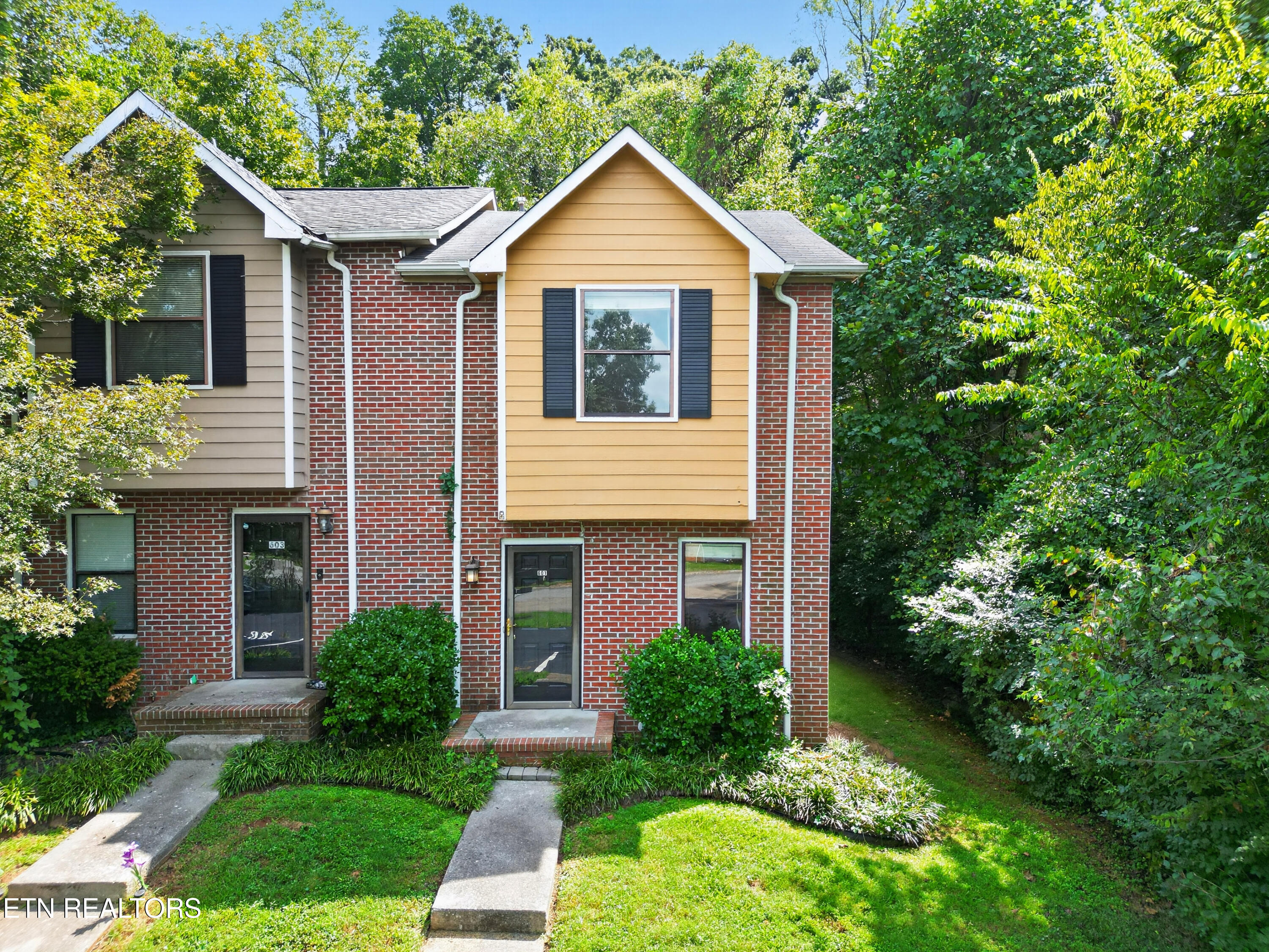 601 Shadywood Lane — photo