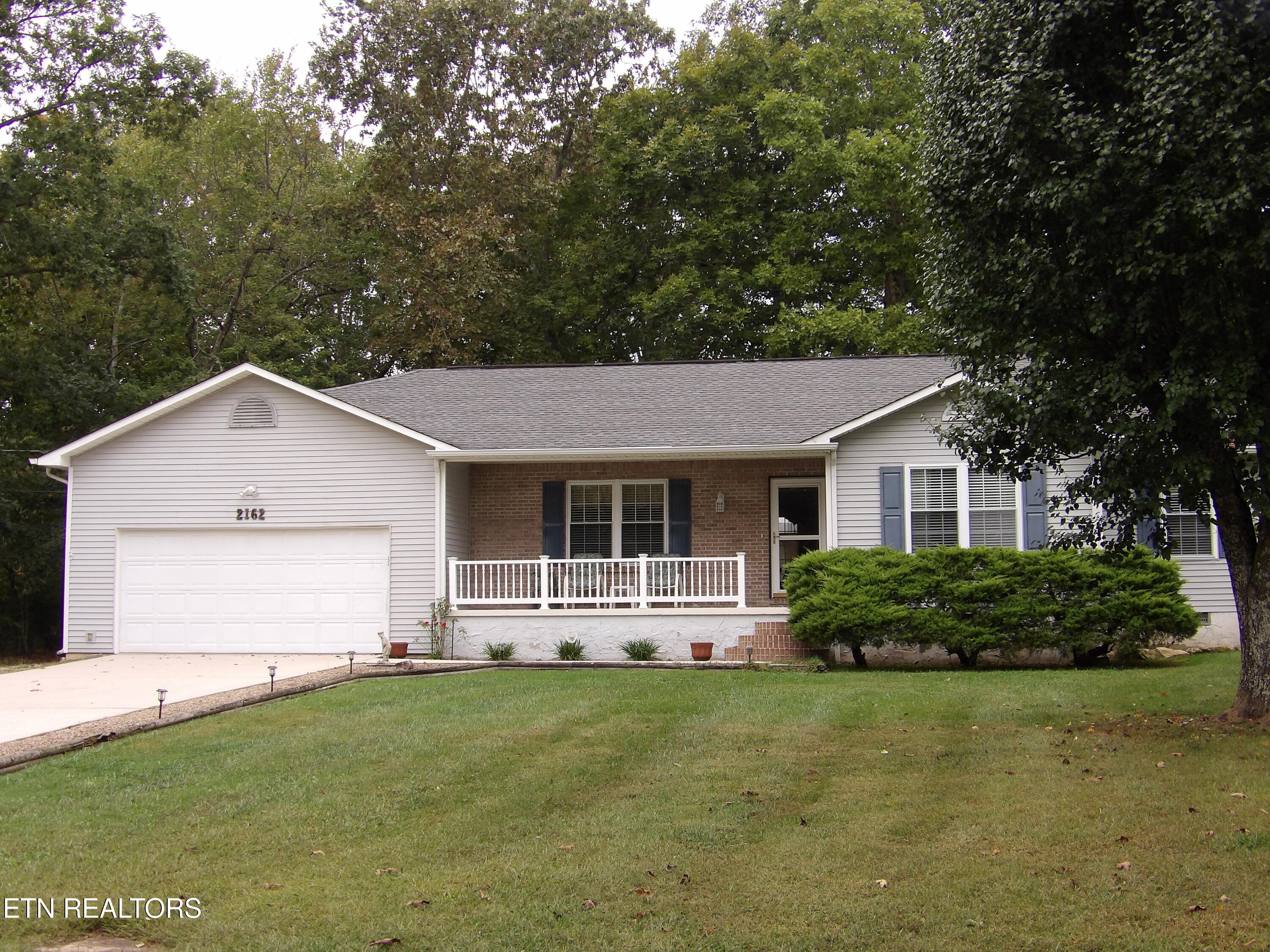 2162 Ona Rd — photo
