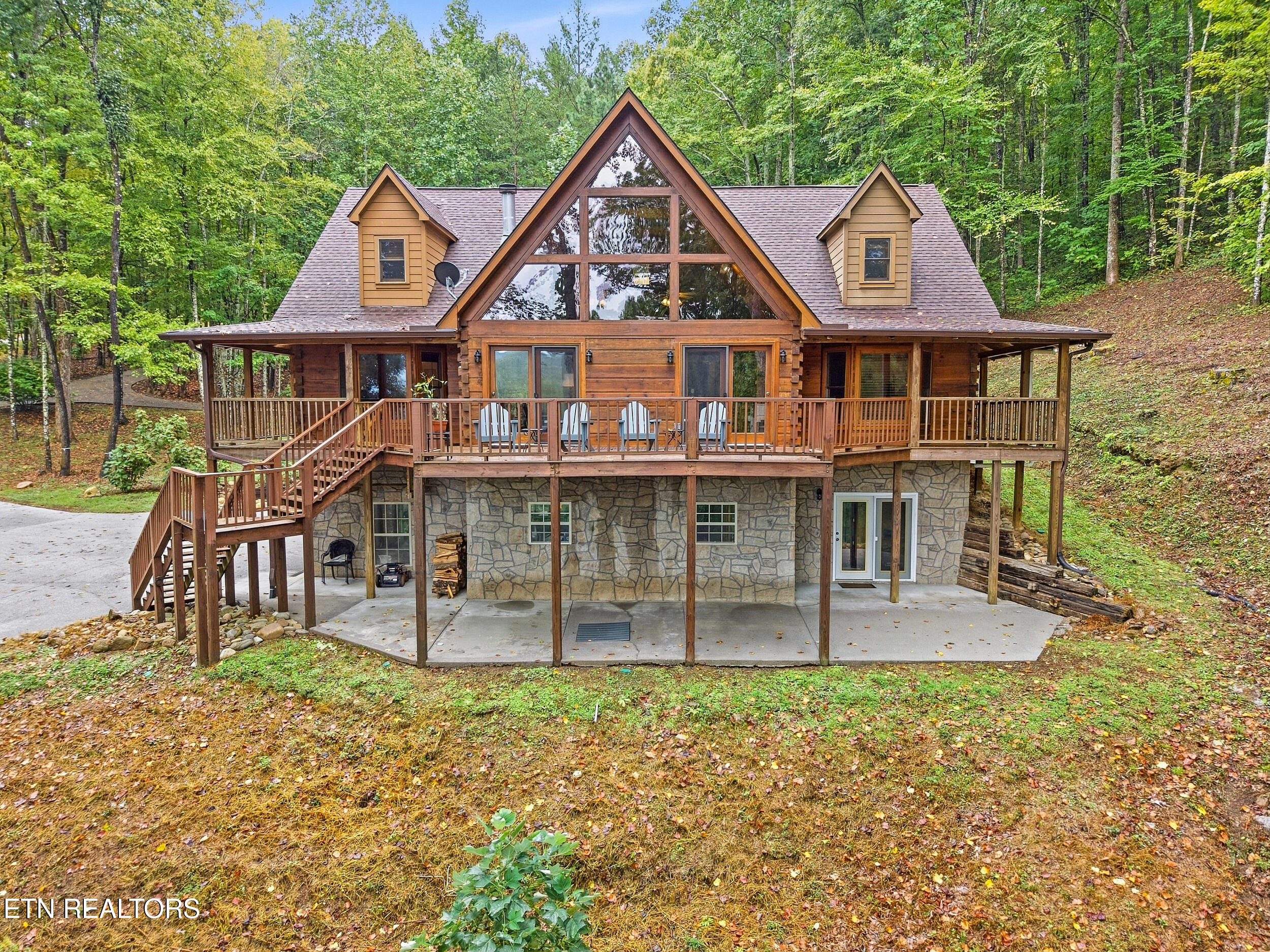 156 Fencerail Gap Rd — photo