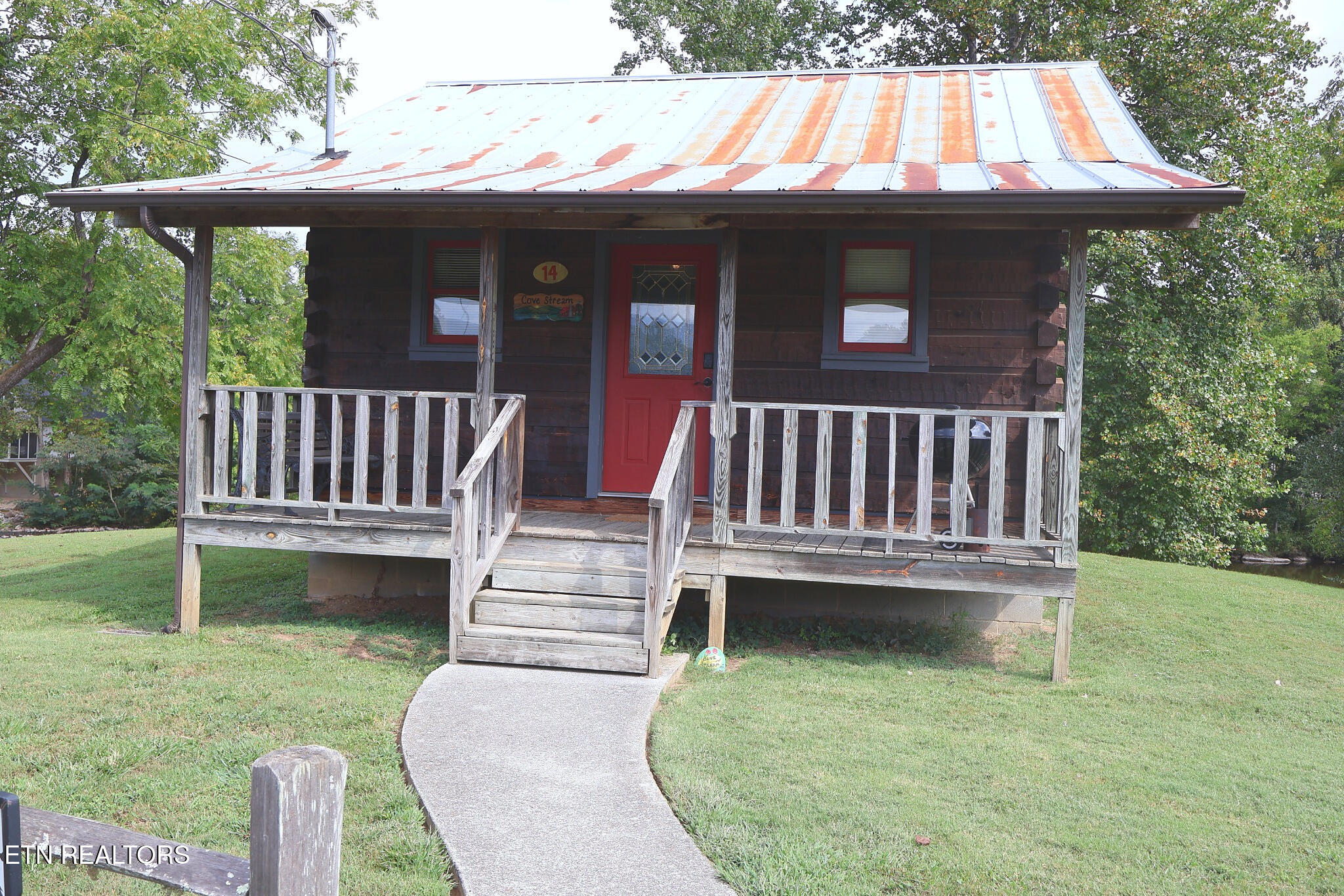 211 Old Bridge Rd Cabin 14 — photo