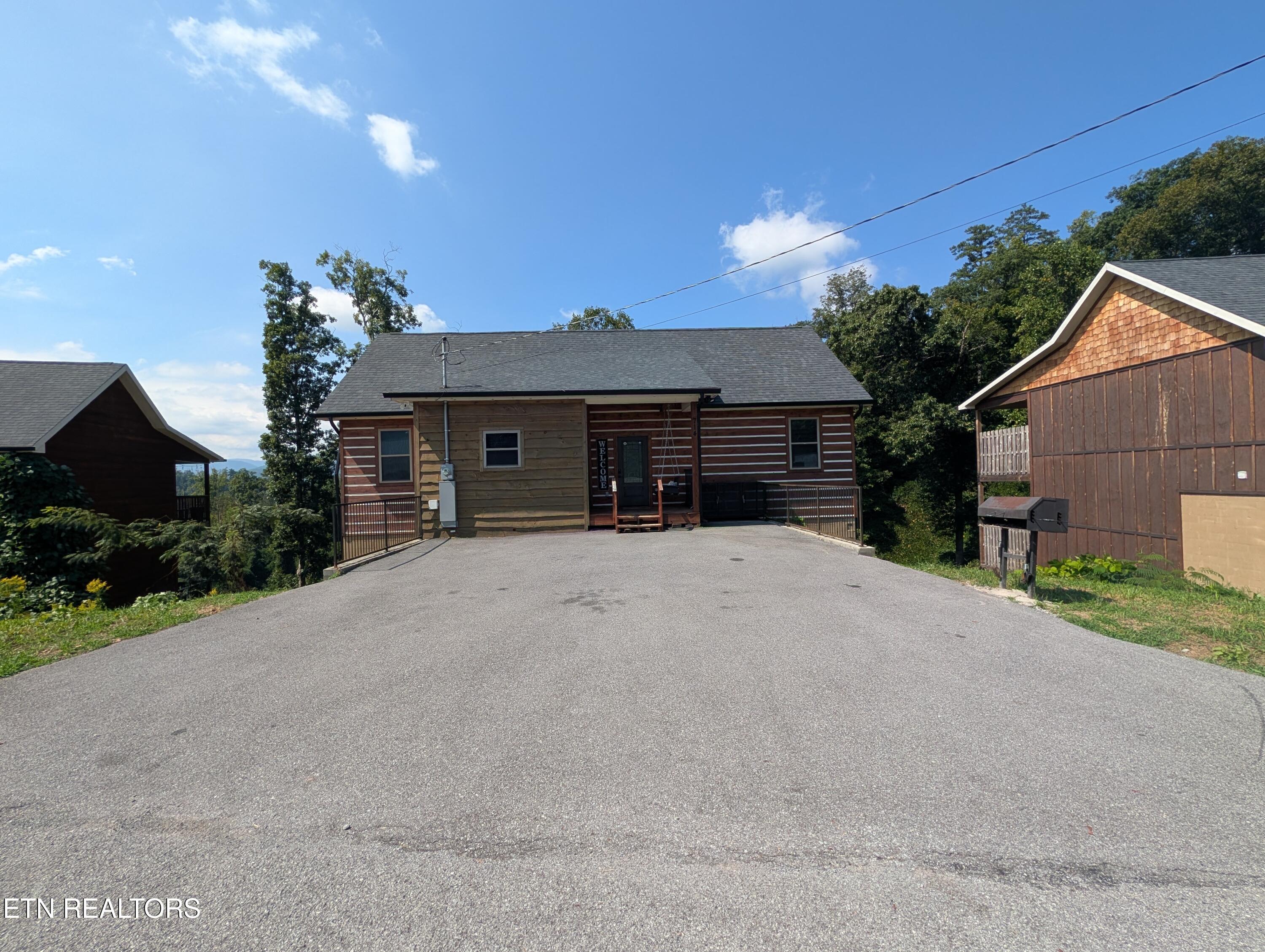 714 Old Ridge Rd — photo