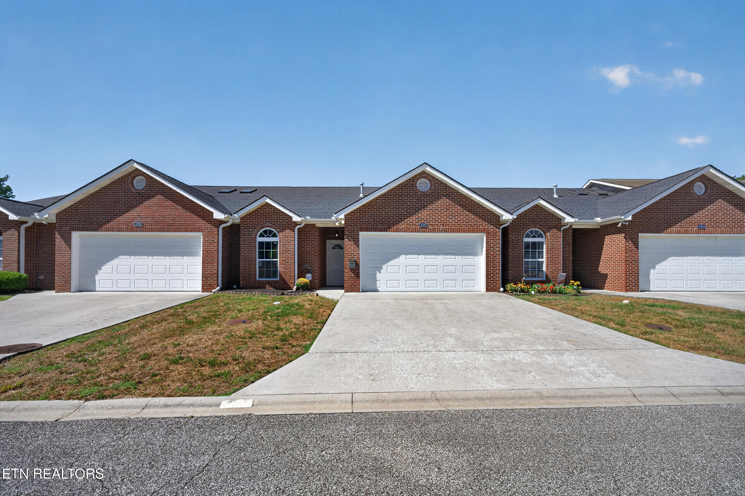 1109 Webster Groves Lane — photo