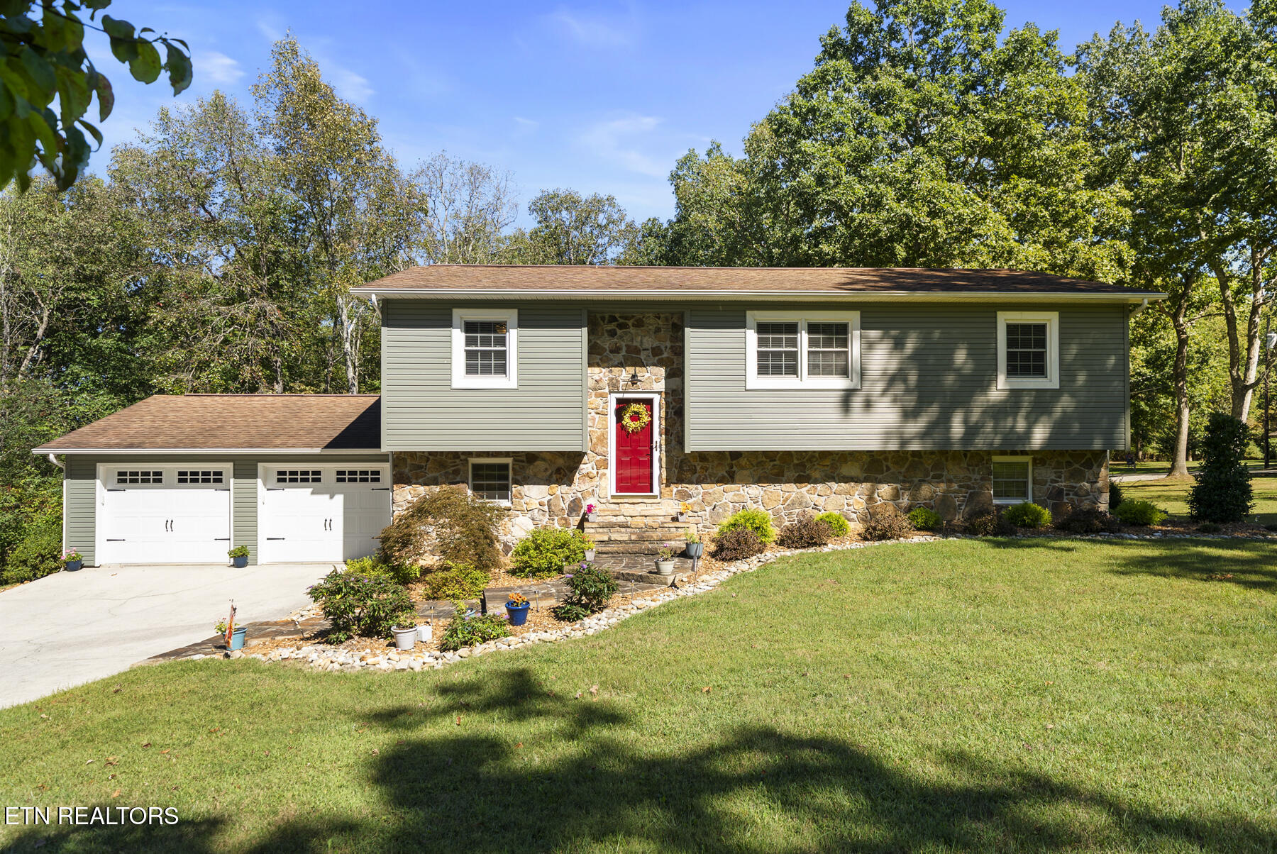71 Cardinal Loop — photo