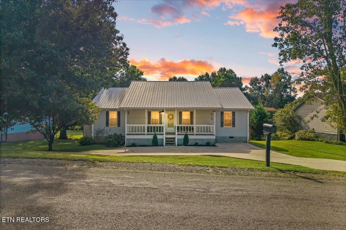 316 Circle R Drive — photo