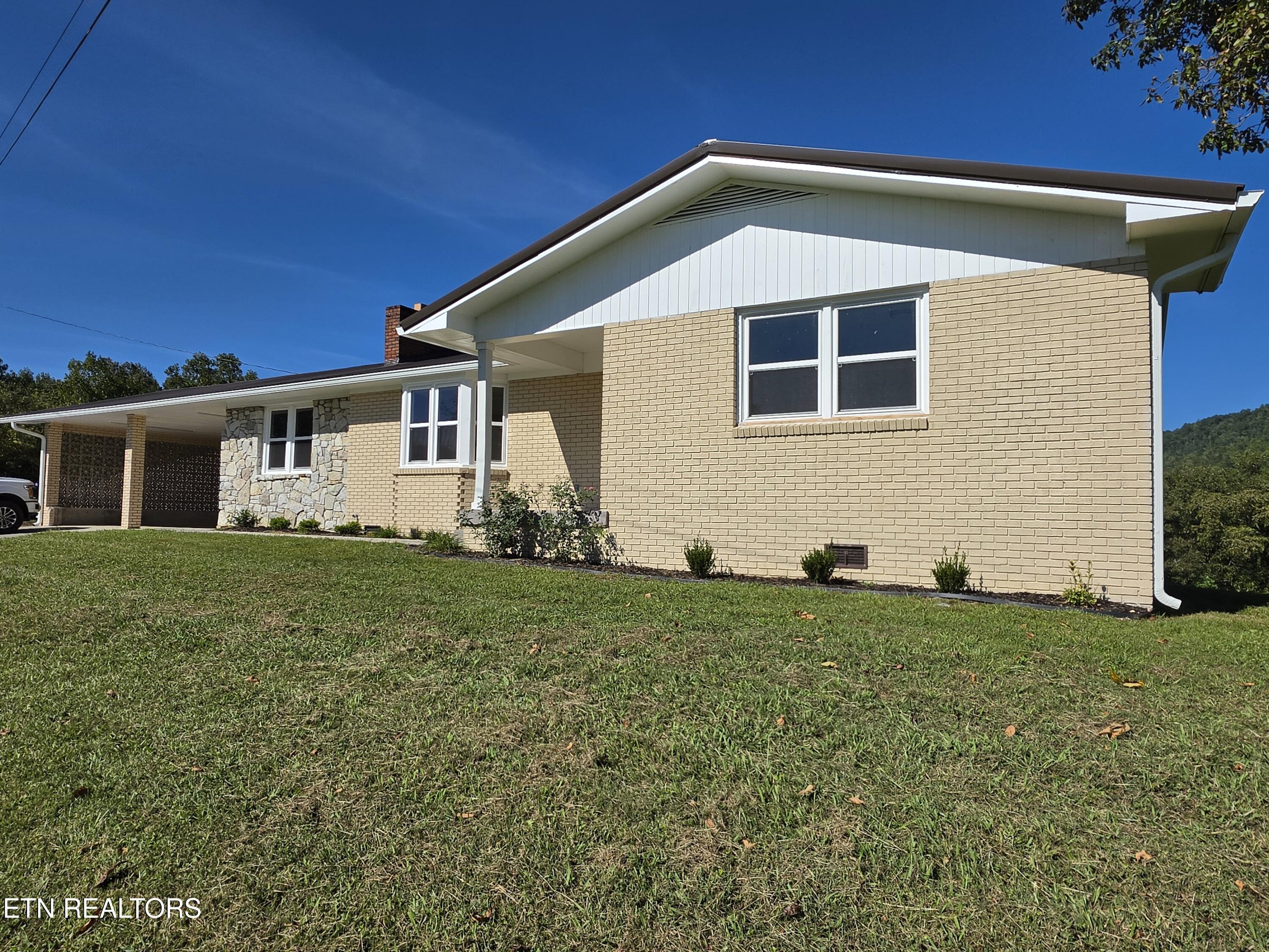 88 Tracy Ridge Rd, Middlesboro, KY 40965 — photo 2
