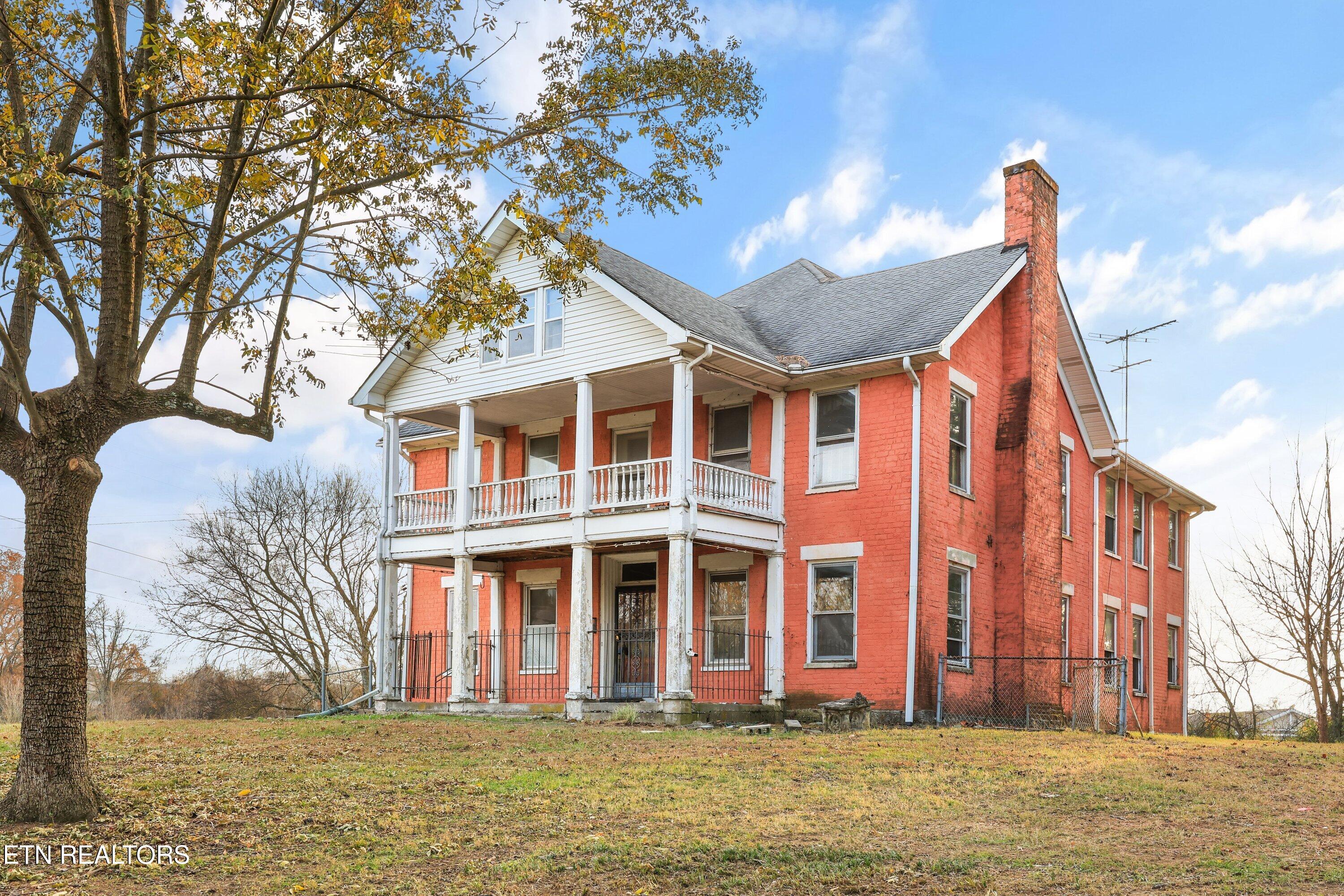 1305 Big Springs Rd — photo