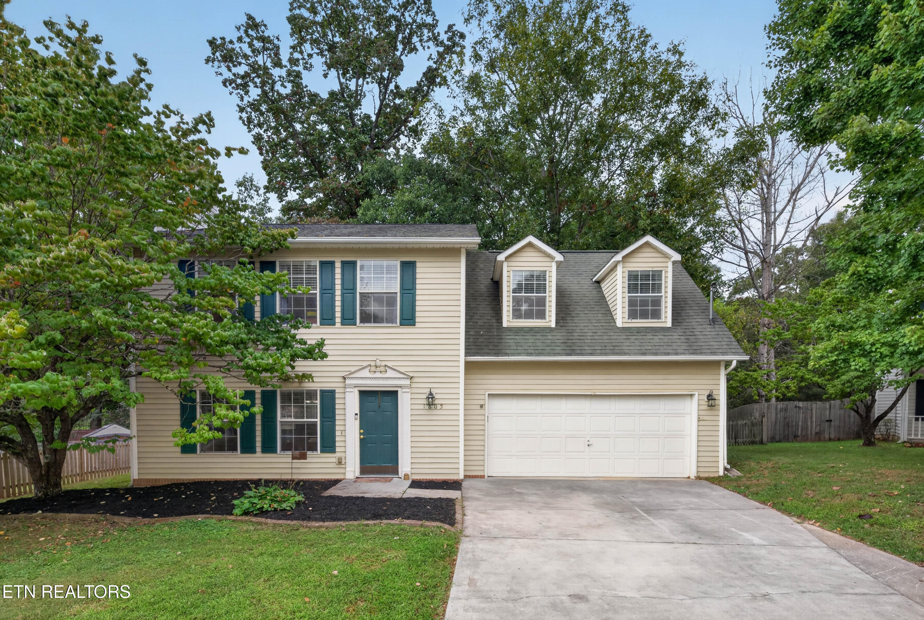 1805 Chanute Lane — photo