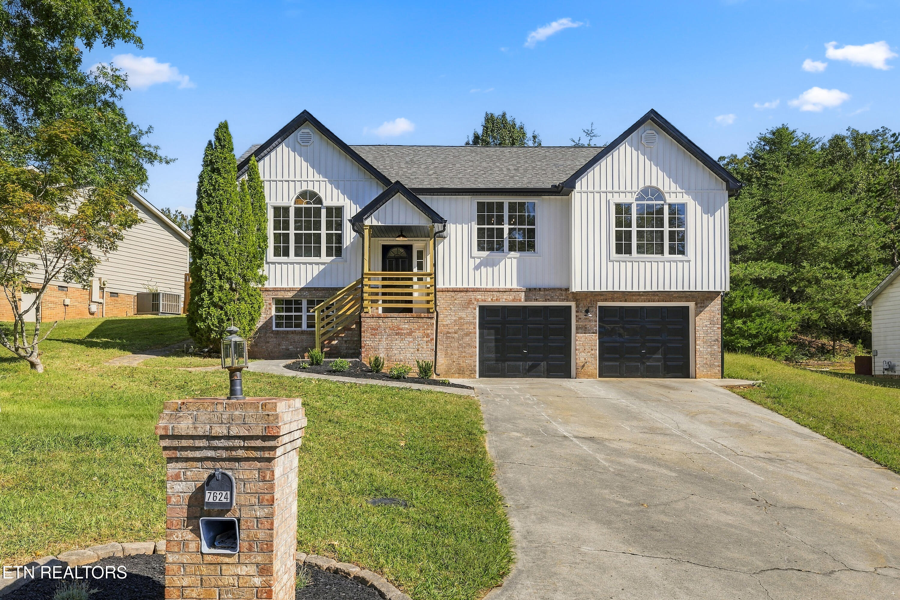 7624 Gracemont Blvd — photo