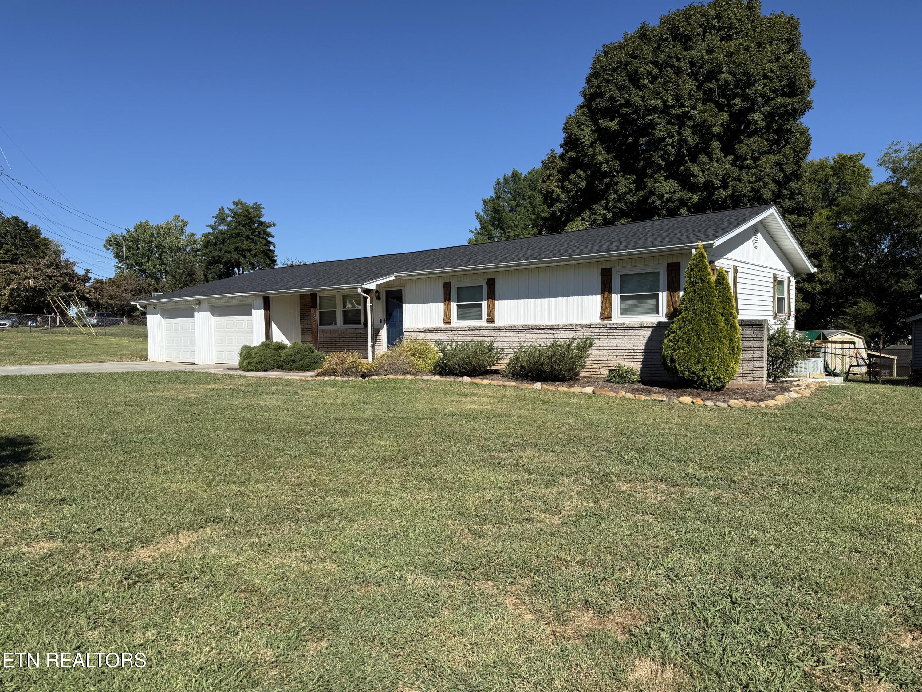 3128 Lafayette Rd — photo